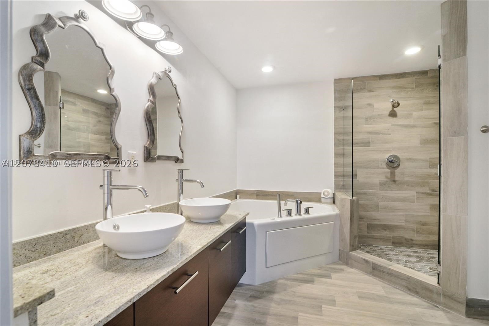 image Uptown Marina Lofts5
