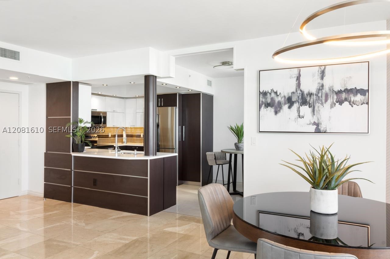 17375 Collins Ave #2008 Sunny Isles Beach, FL 33160