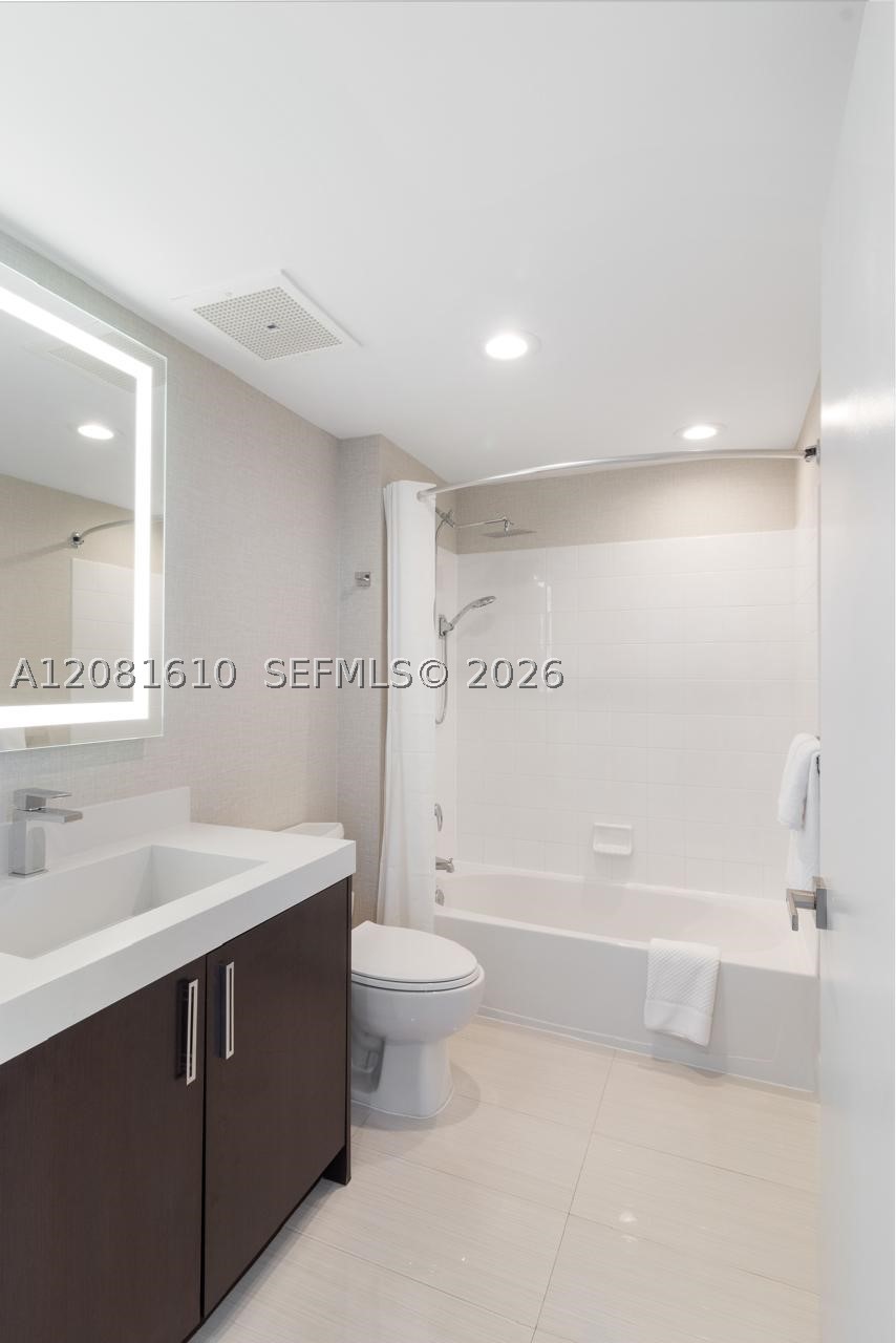 17375 Collins Ave #2008 Sunny Isles Beach, FL 33160