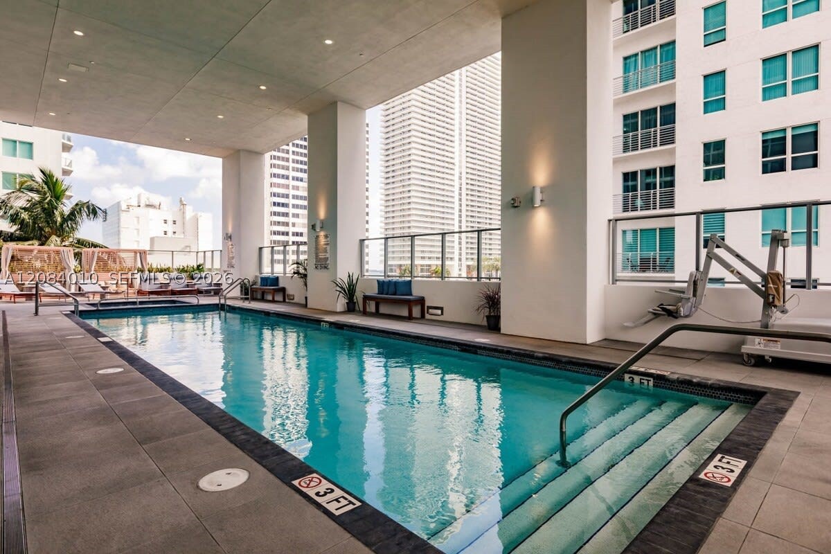 image Yotelpad Miami2