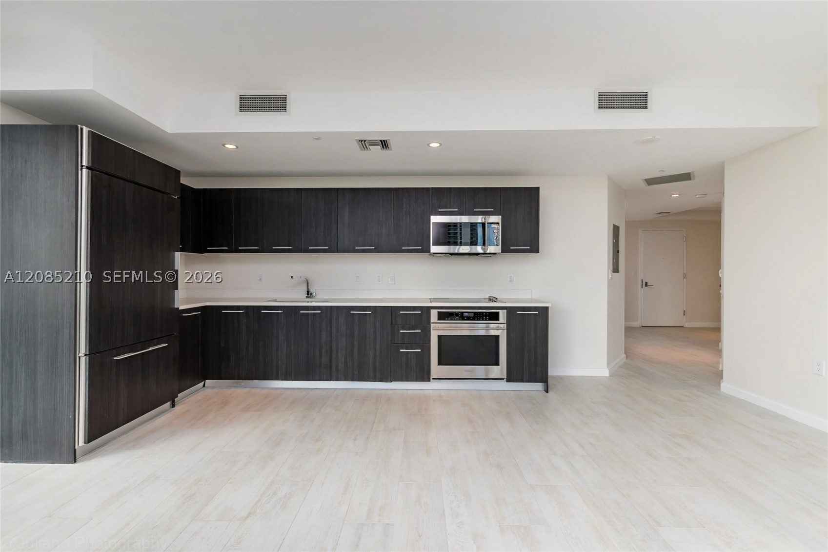 image Brickell Heights East16