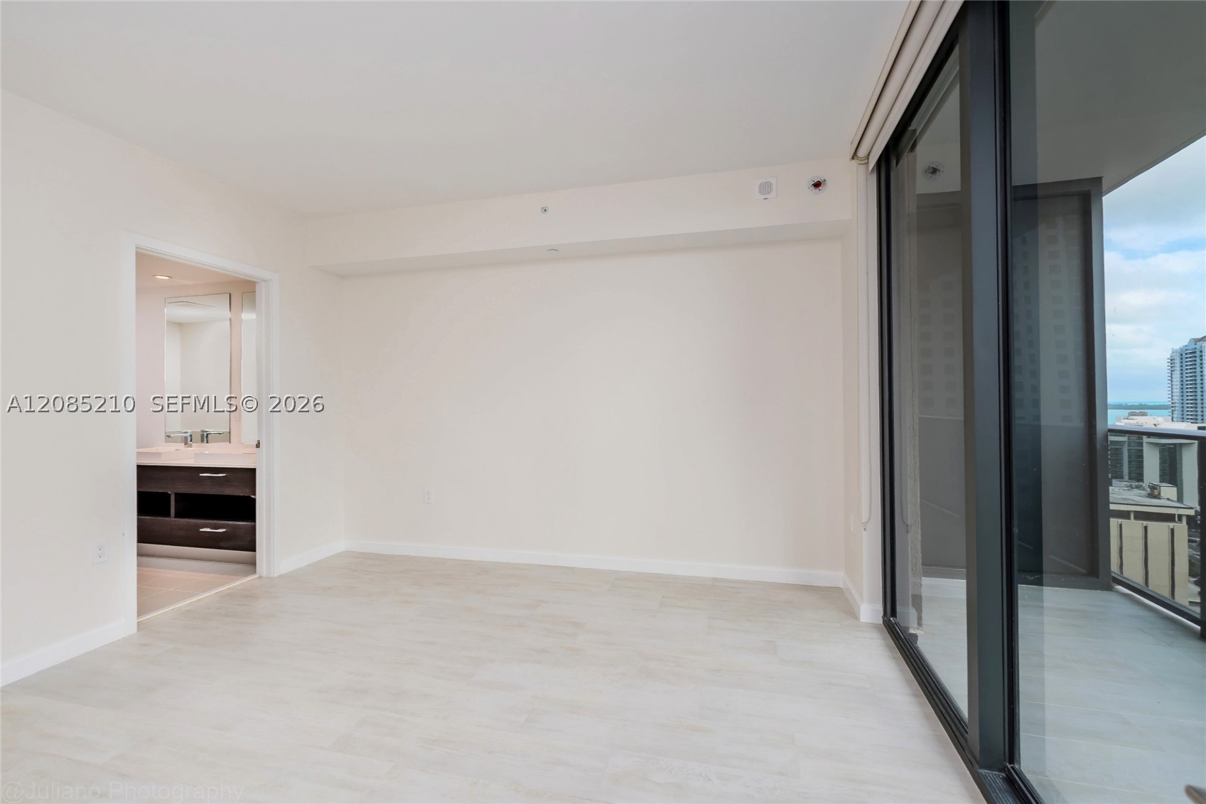 image Brickell Heights East18