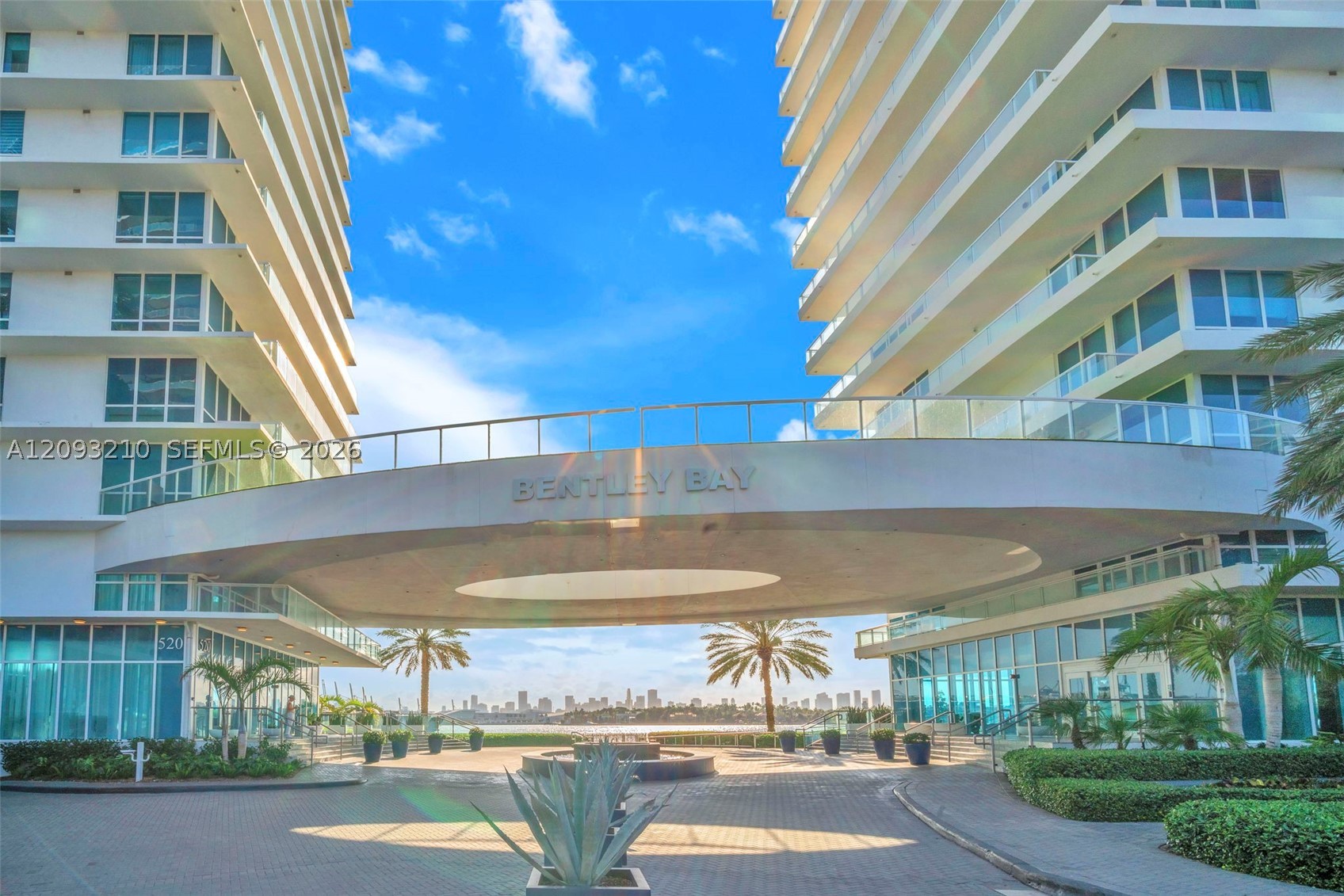 image Bentley Bay South30