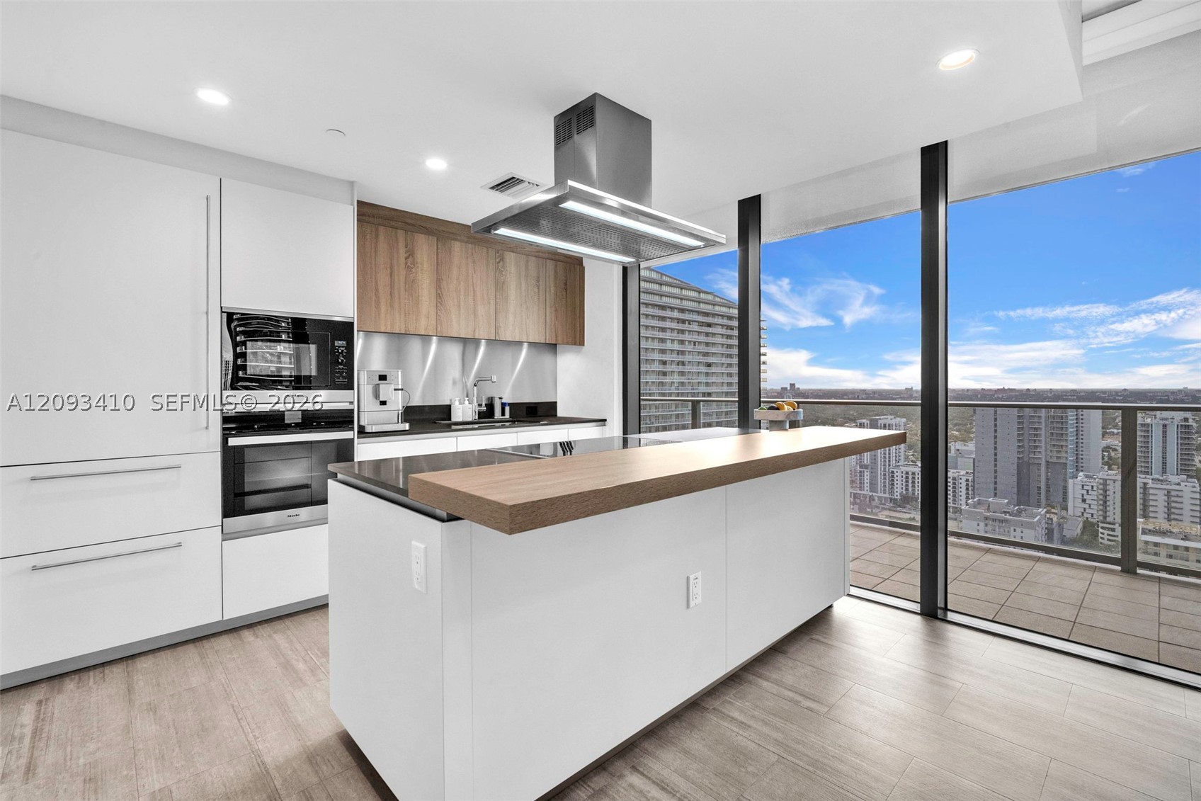 1000 Brickell Plz #3112