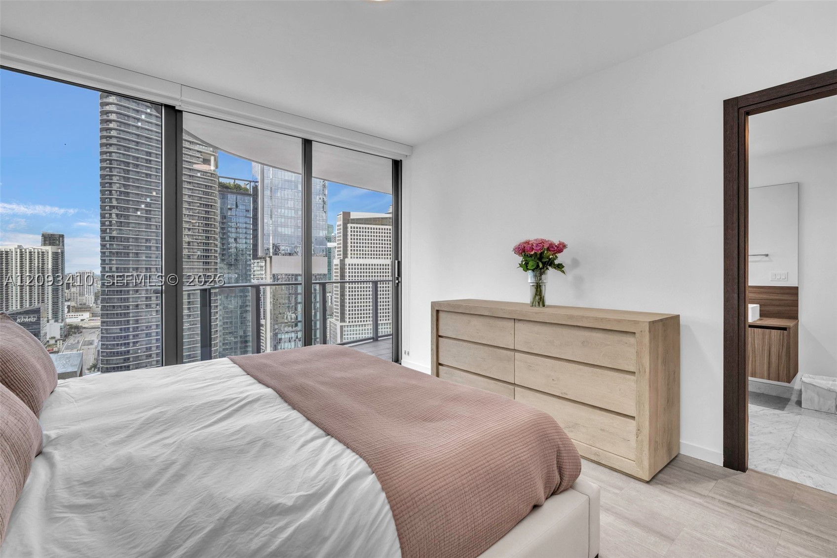 image Brickell Flatiron22