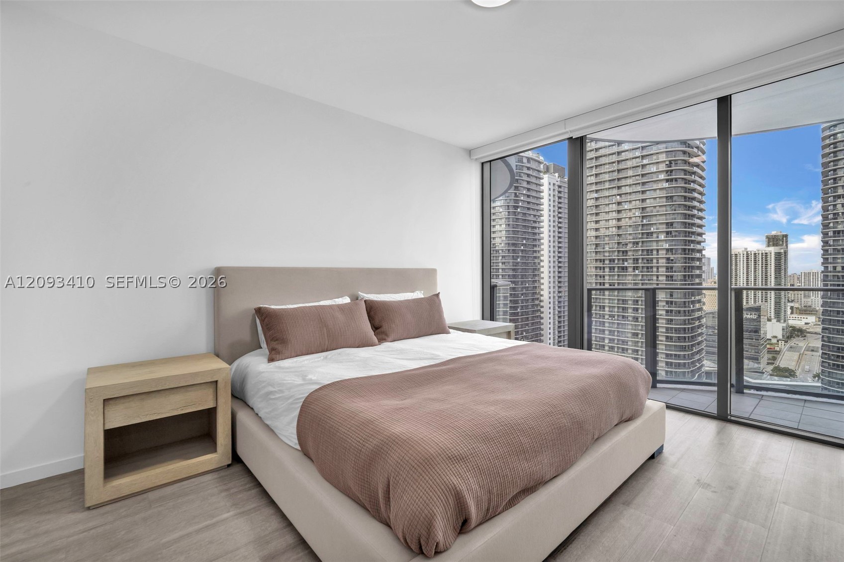 image Brickell Flatiron23