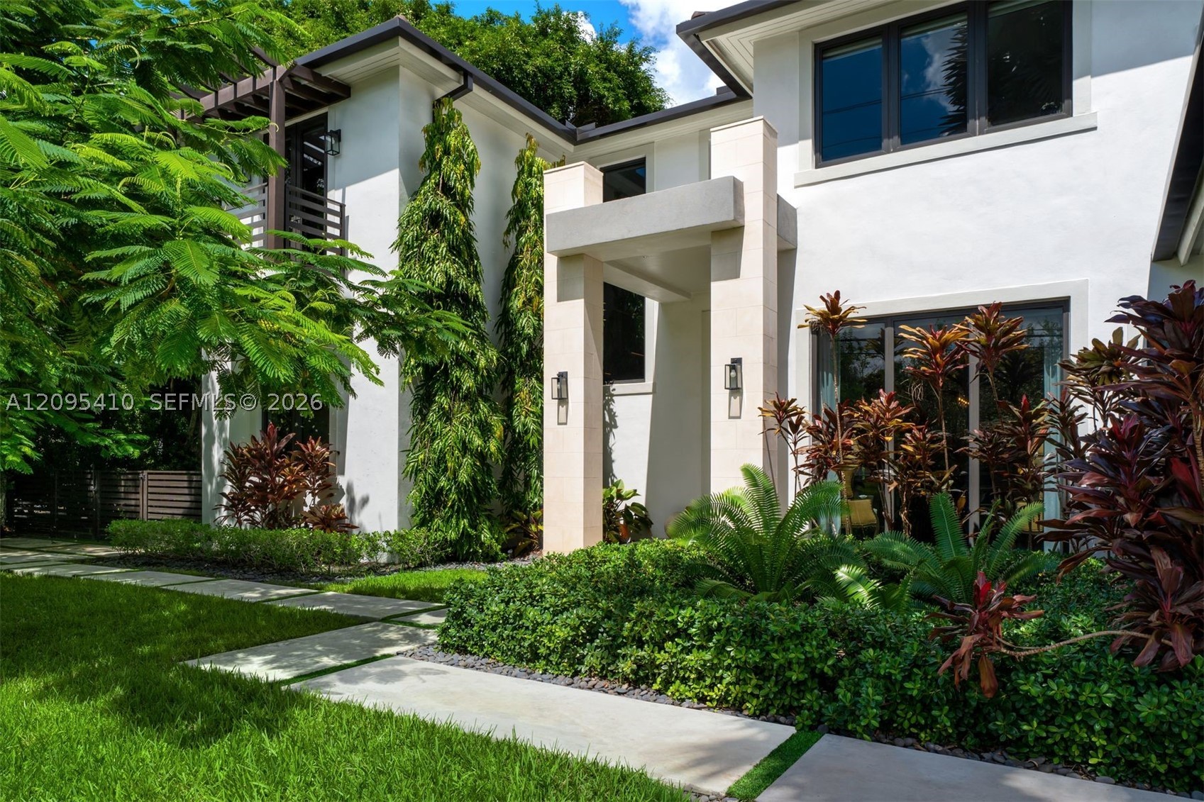 5991 SW 80th St South Miami, FL 33143