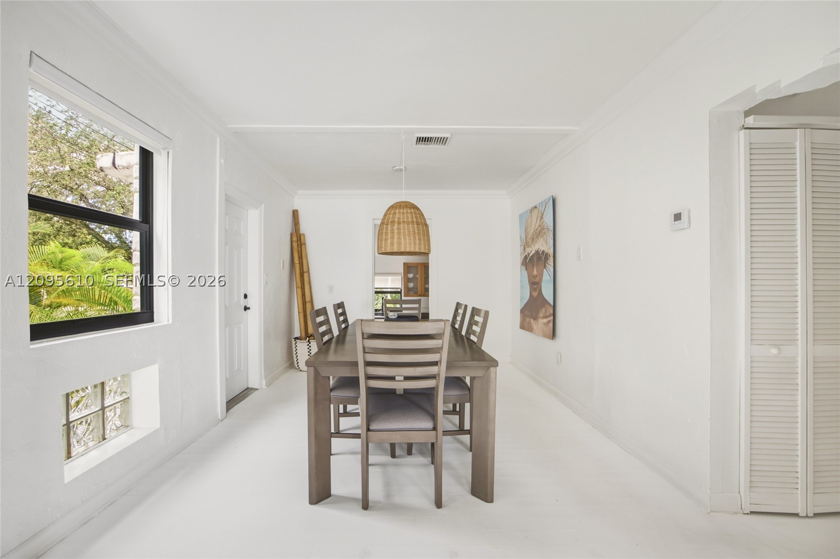 295 NW 42nd St Miami, FL 33127