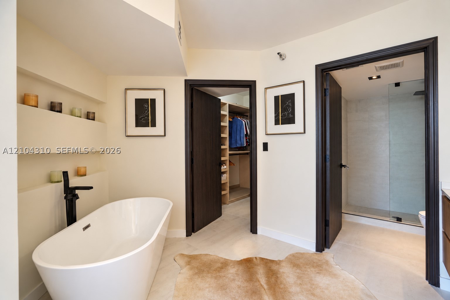 3530 Mystic Pointe Dr #415 Aventura, FL 33180