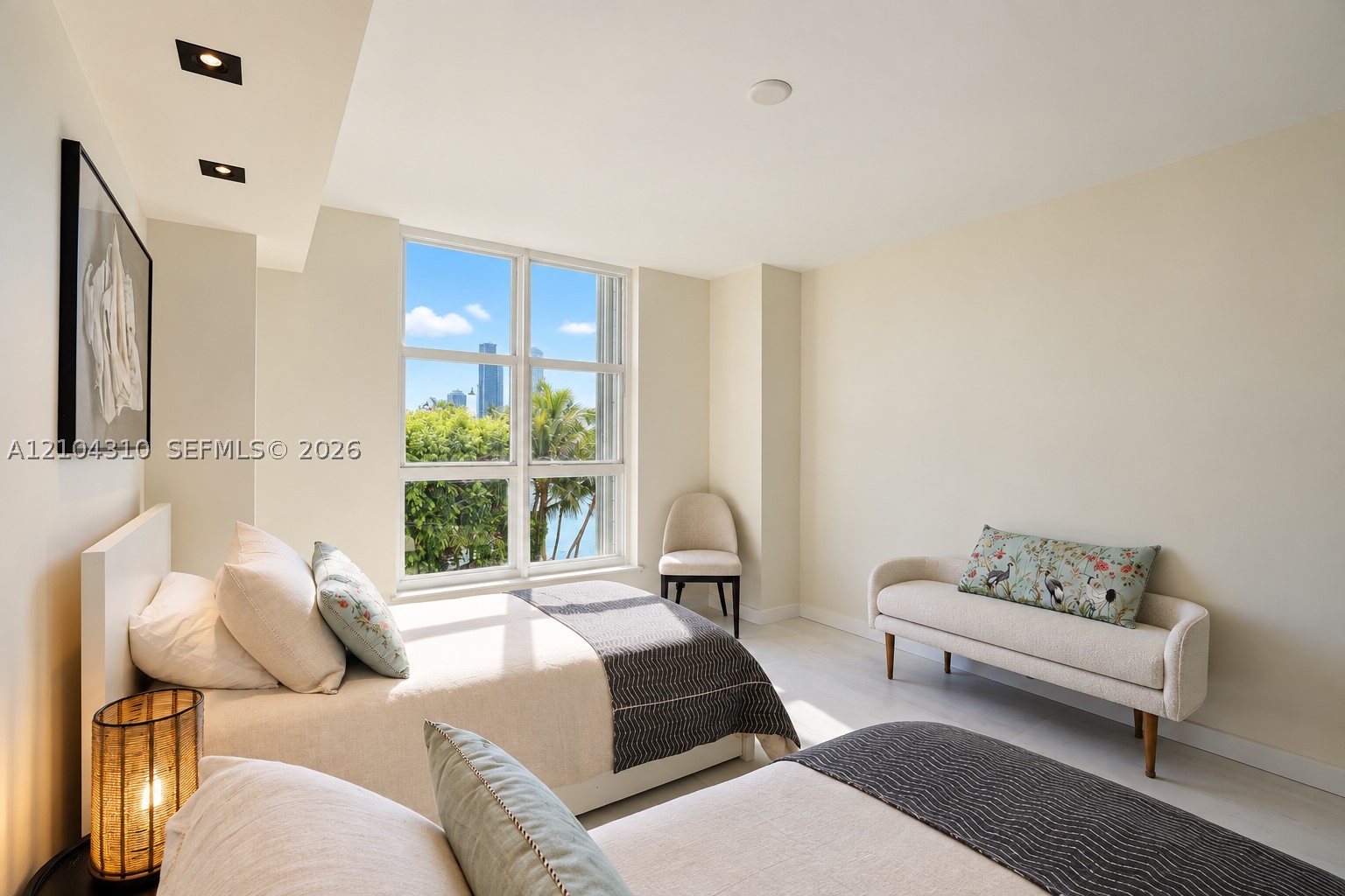 3530 Mystic Pointe Dr #415 Aventura, FL 33180