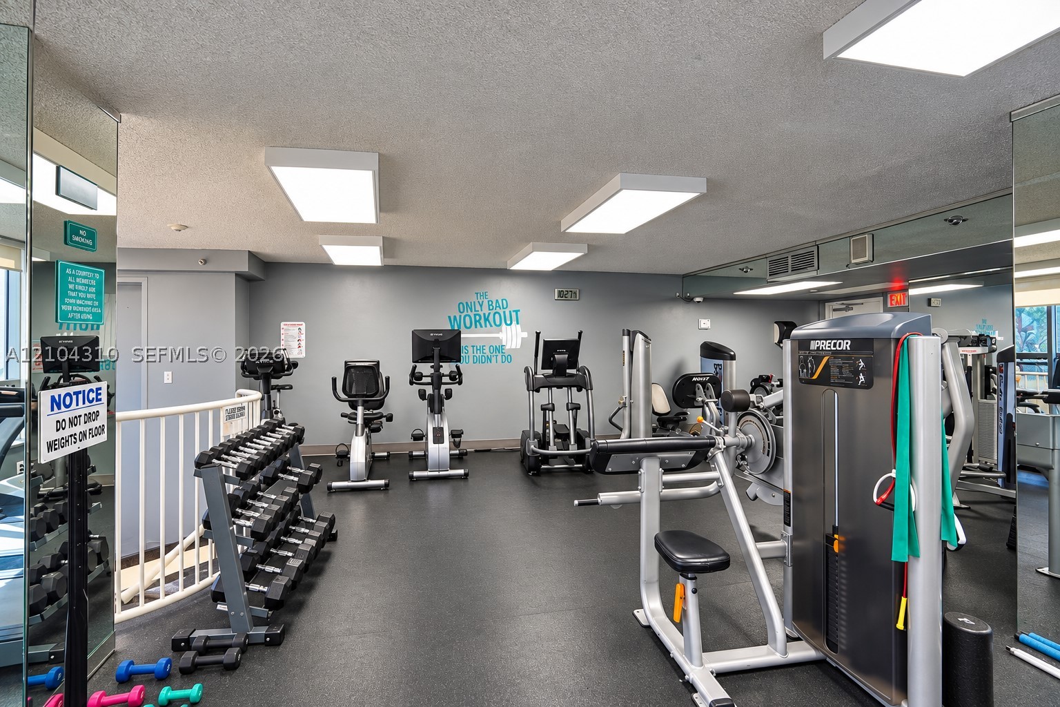 3530 Mystic Pointe Dr #415 Aventura, FL 33180