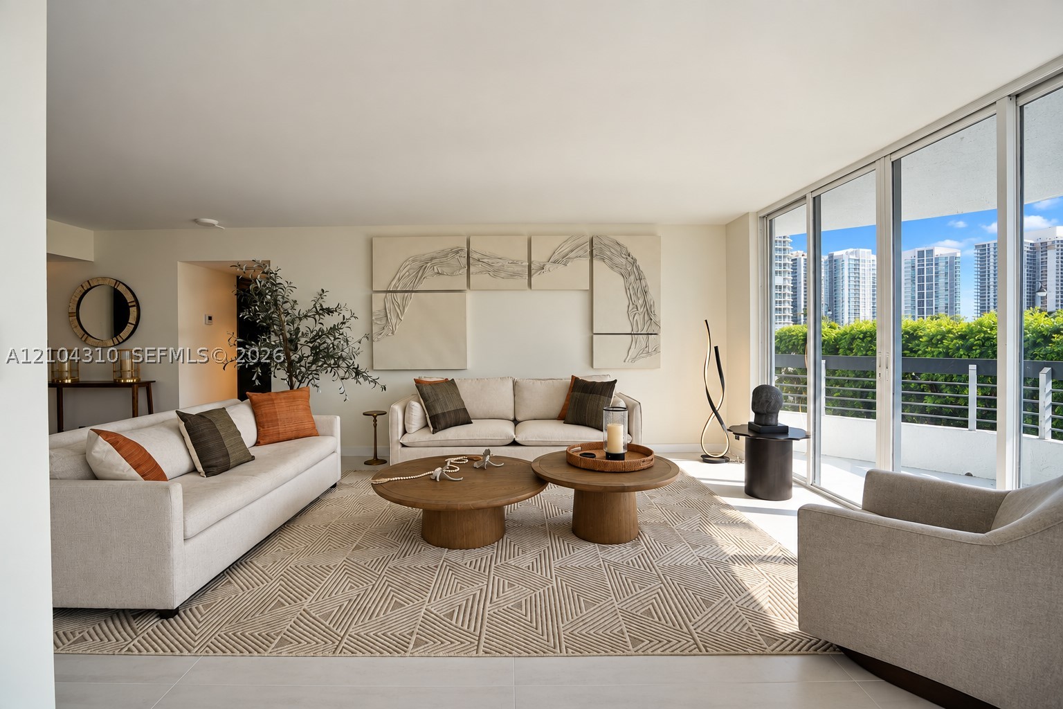 3530 Mystic Pointe Dr #415 Aventura, FL 33180