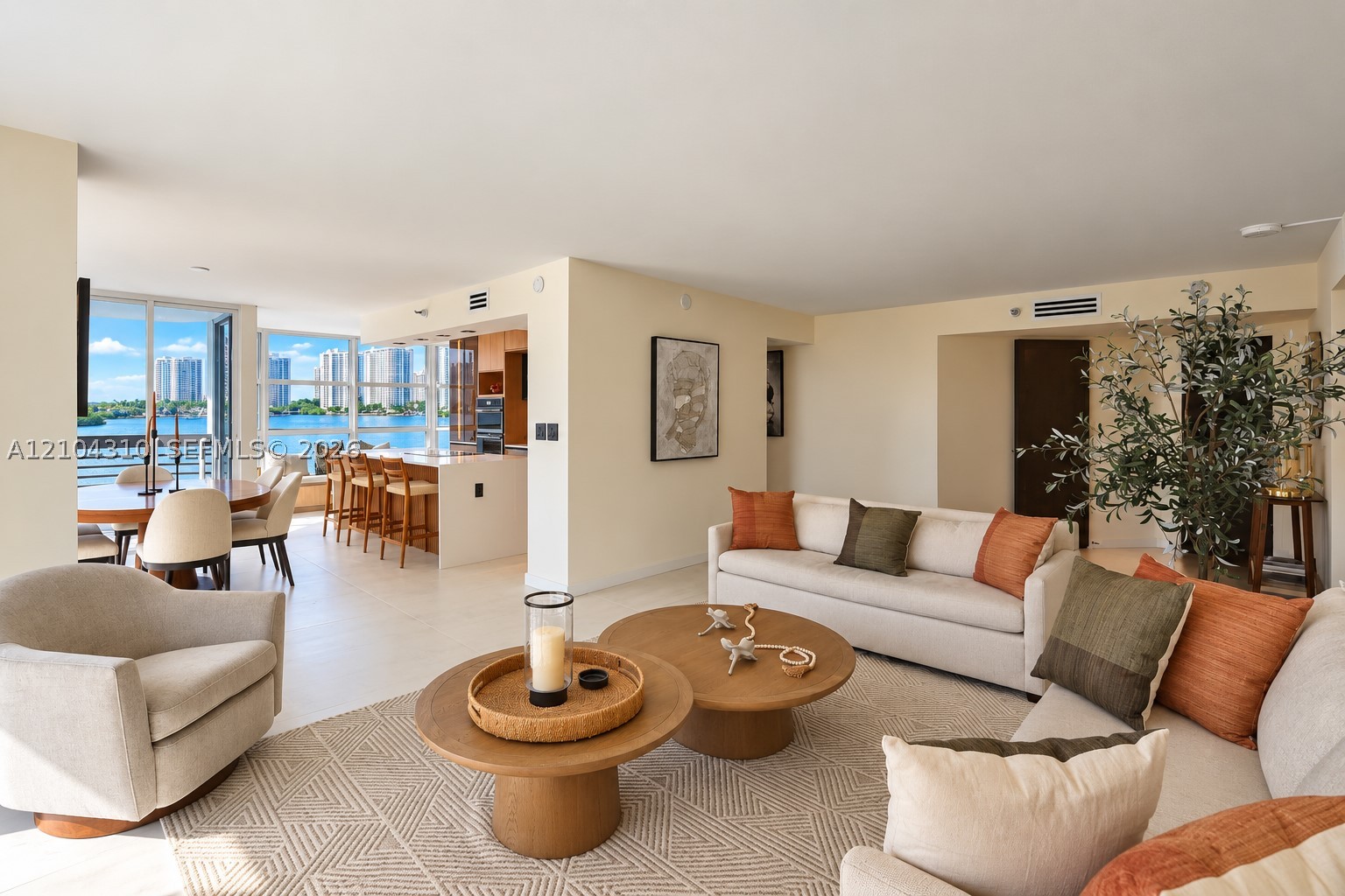 3530 Mystic Pointe Dr #415 Aventura, FL 33180