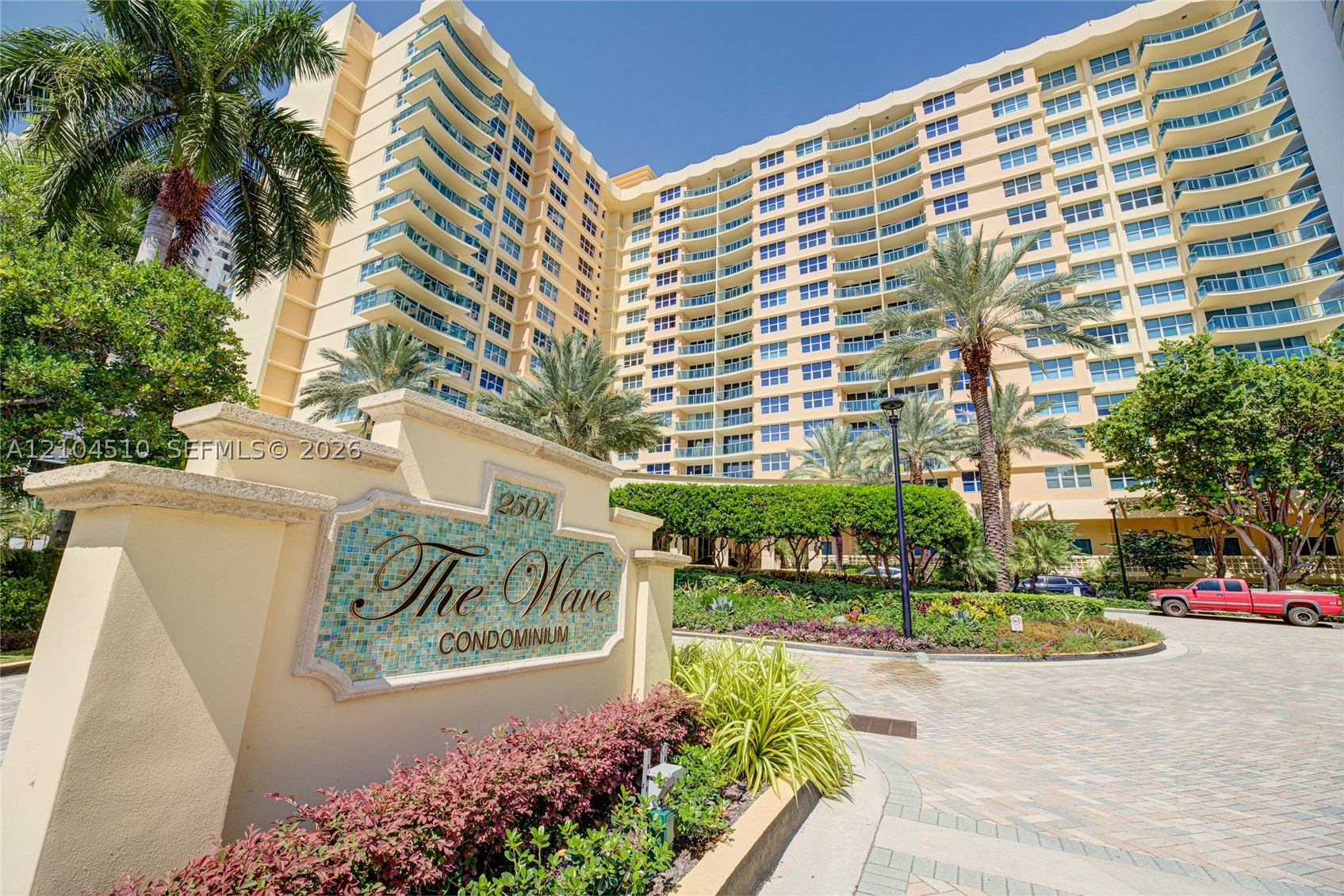 2501 S Ocean Dr #1006