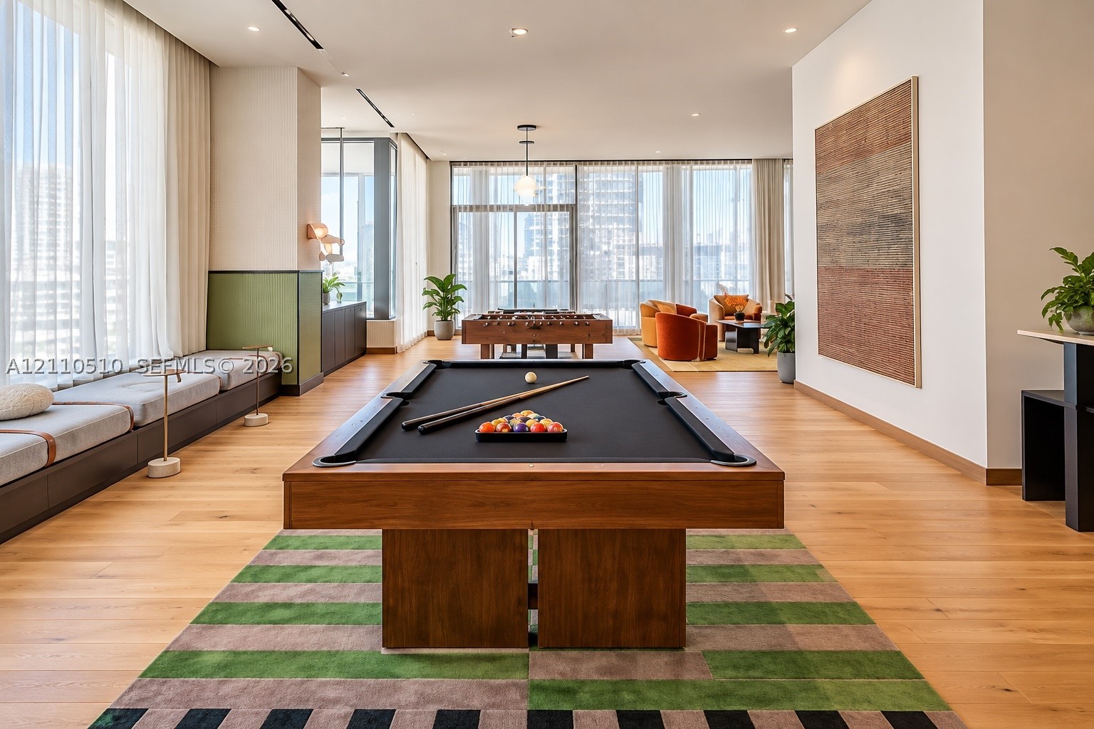 11 NE 6th St #1811 Miami, FL 33132