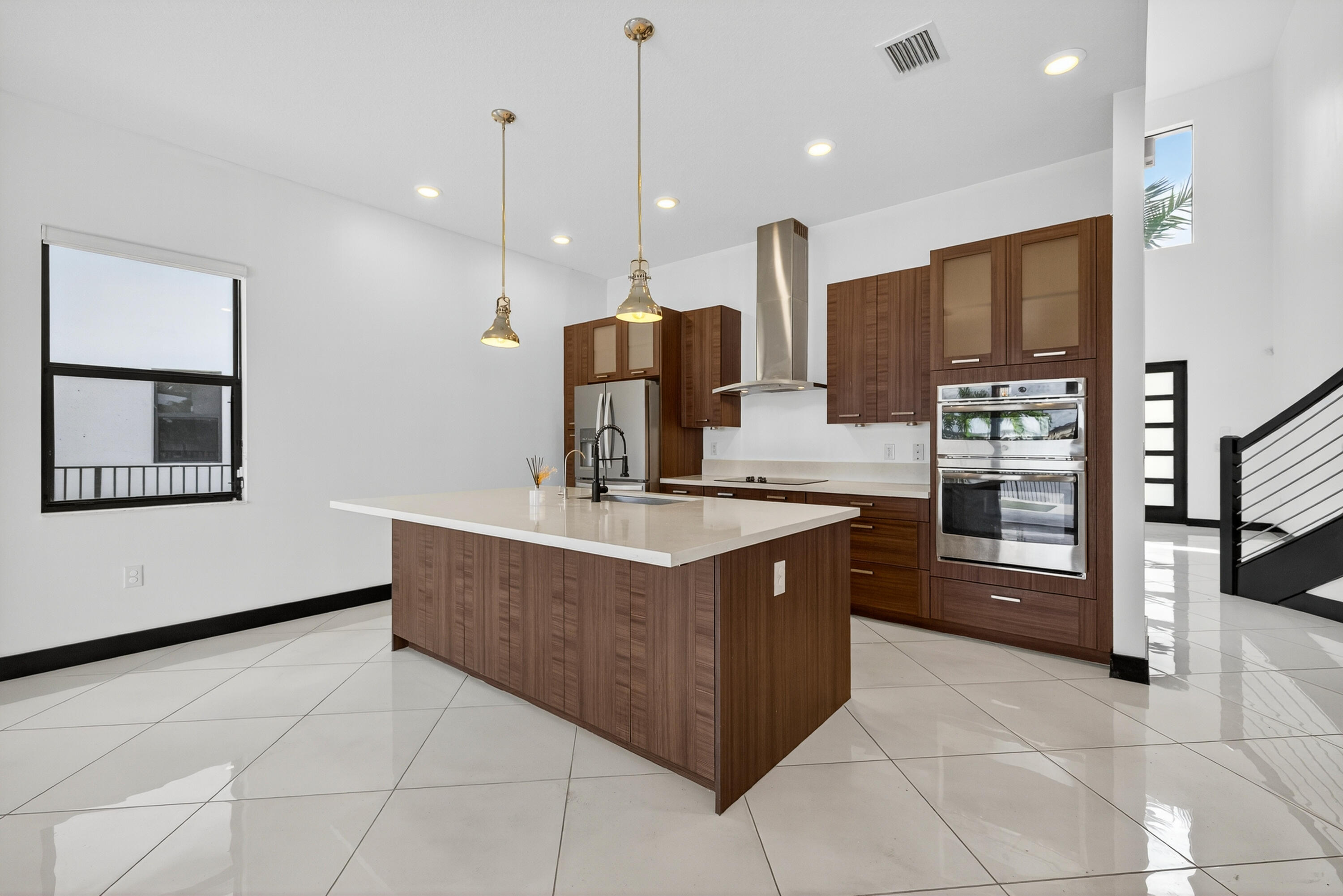 15800 NW 88th Miami Lakes, FL 33018