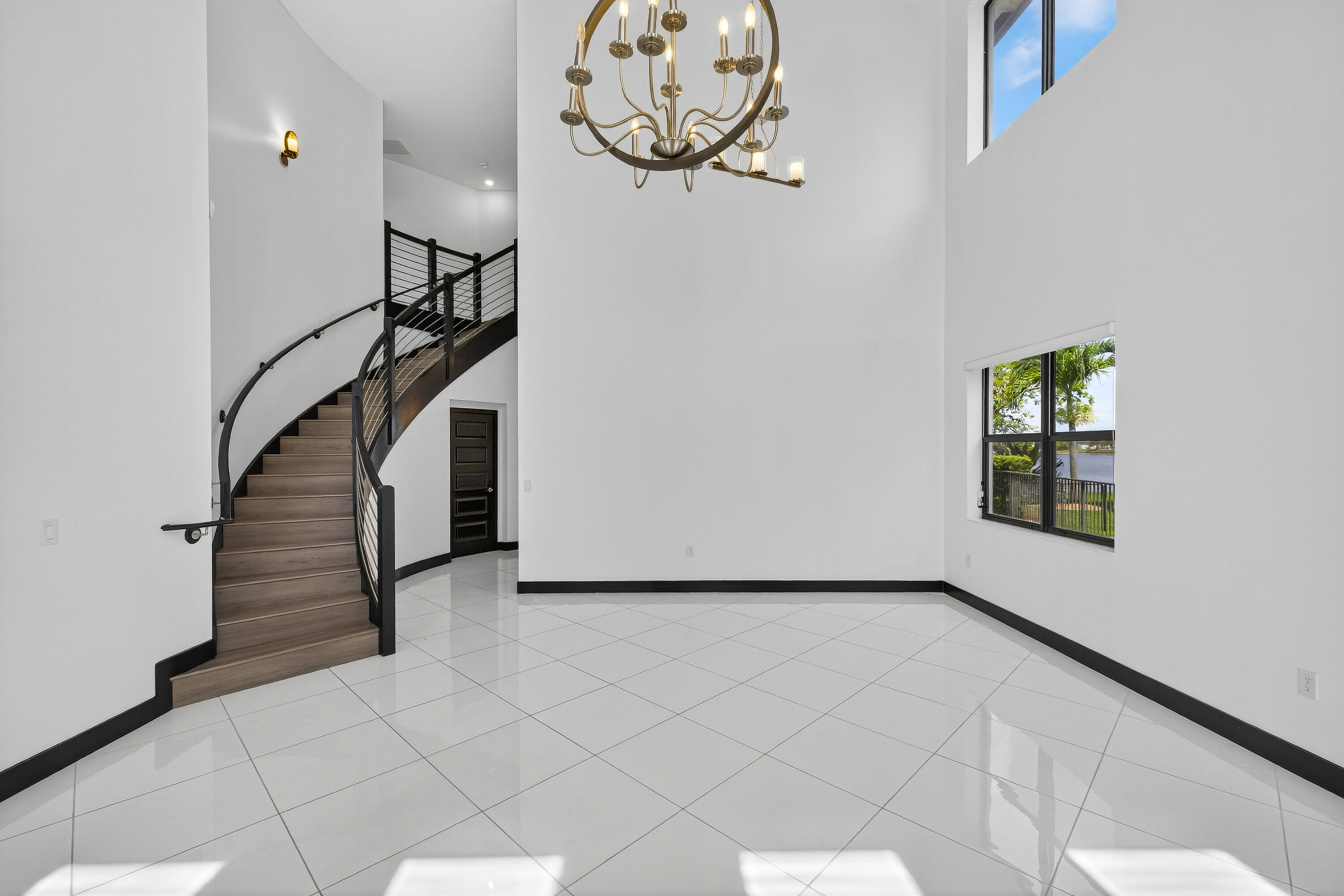 15800 NW 88th Miami Lakes, FL 33018