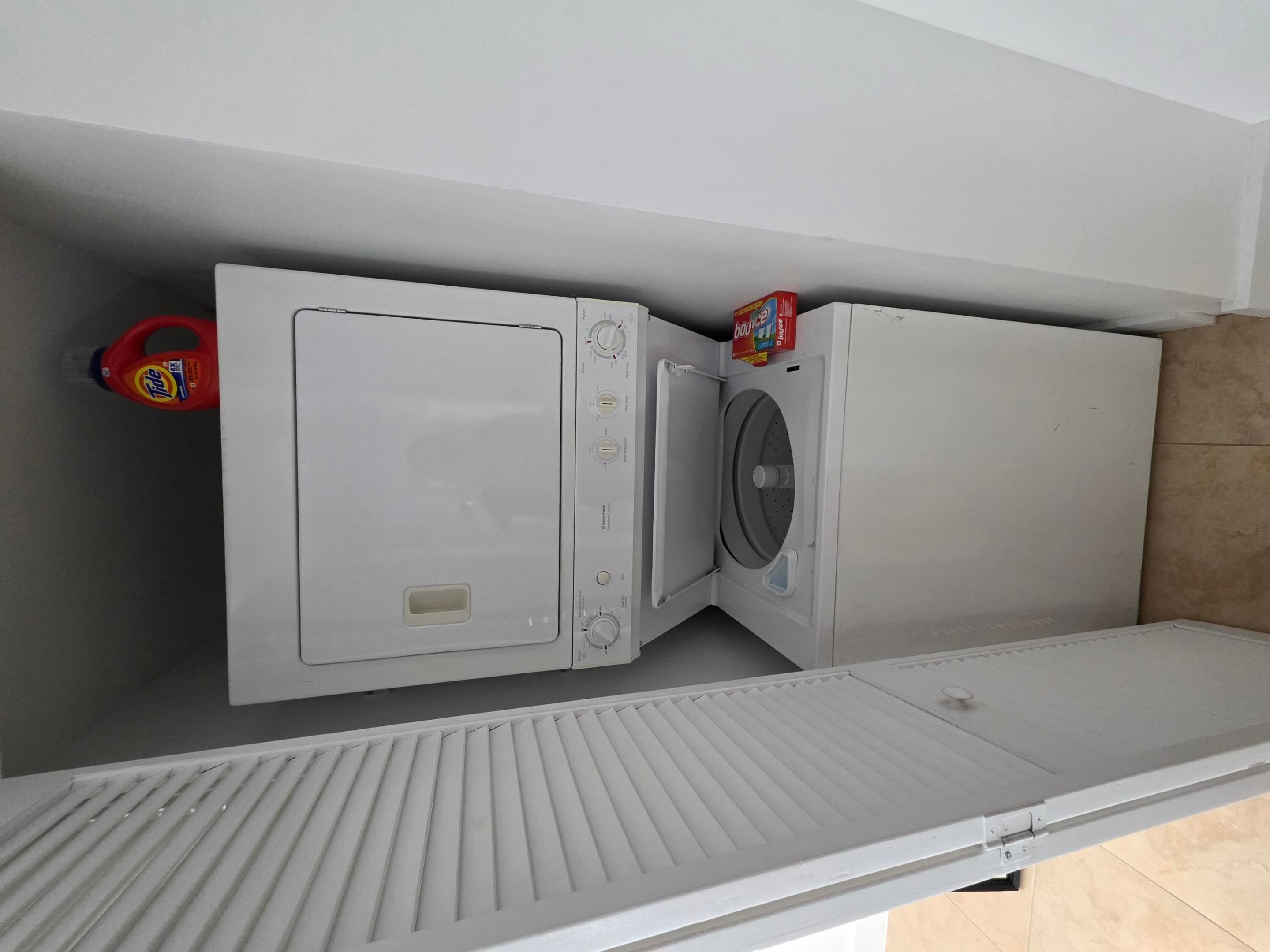 image Brickell on the River South15