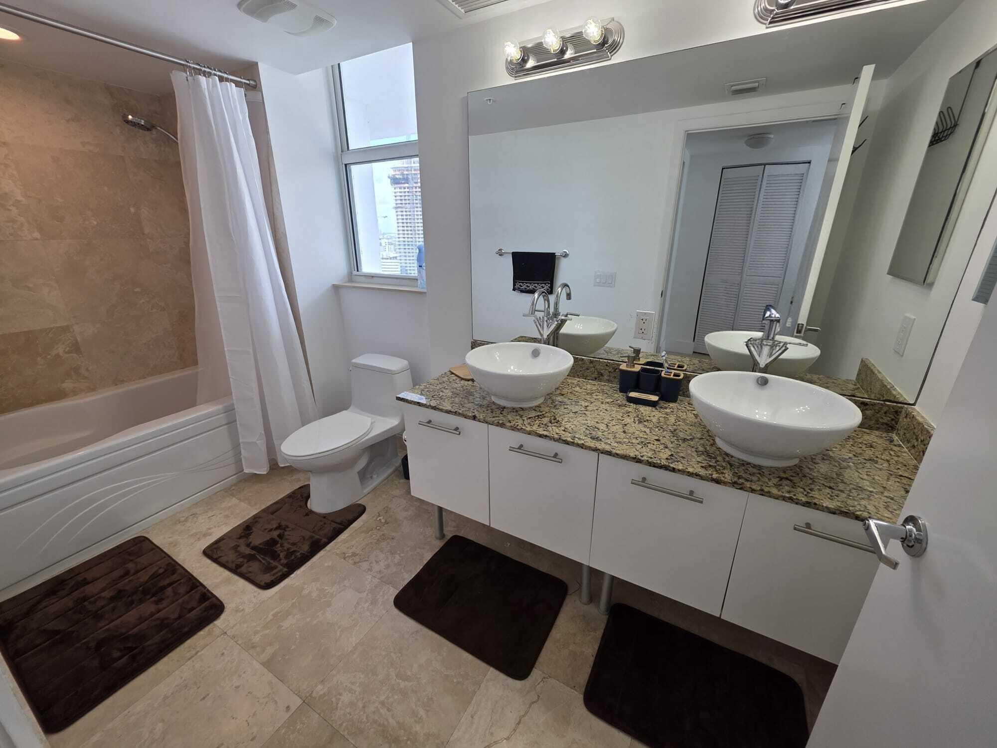 image Brickell on the River South23