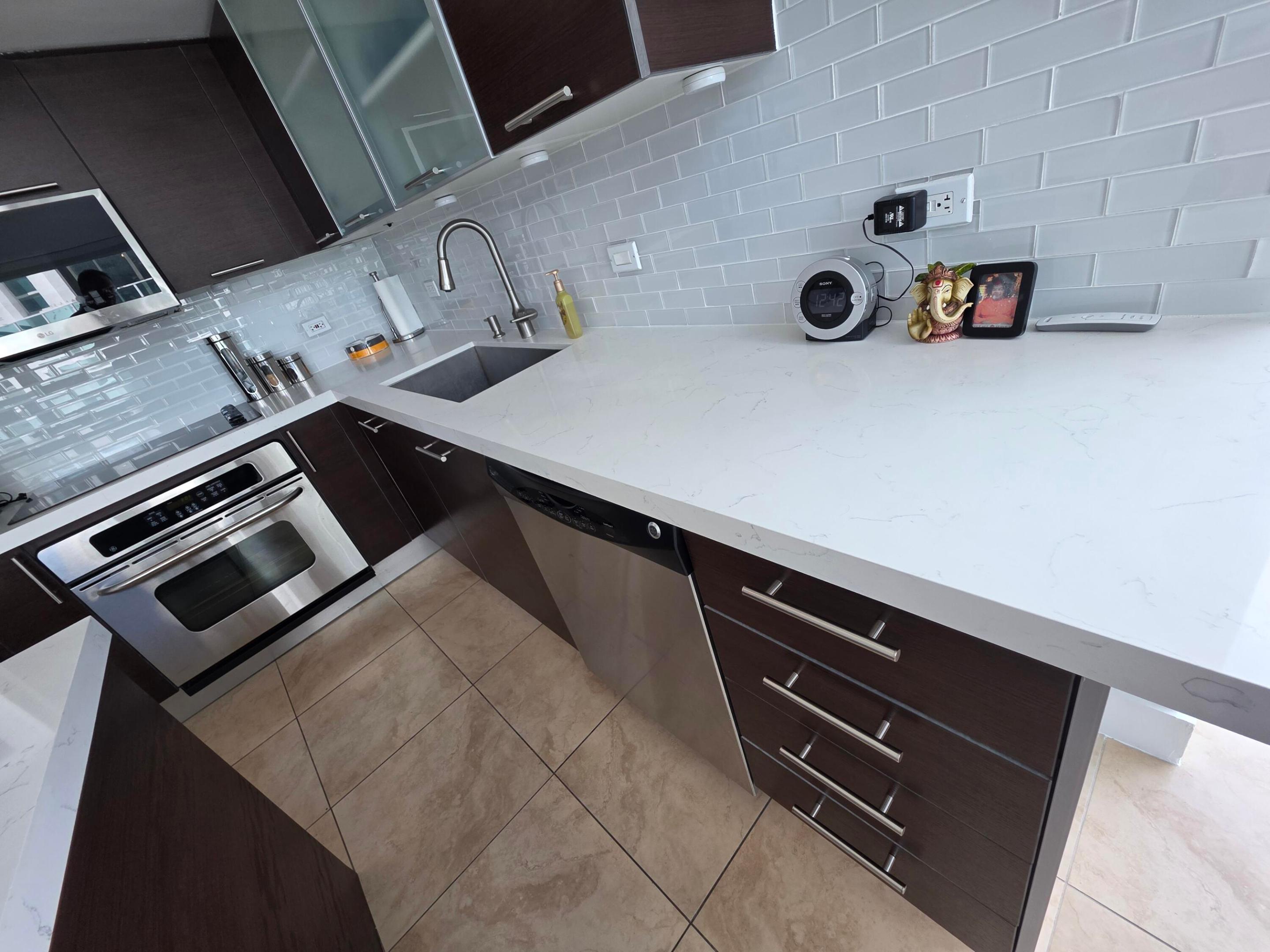 image Brickell on the River South7