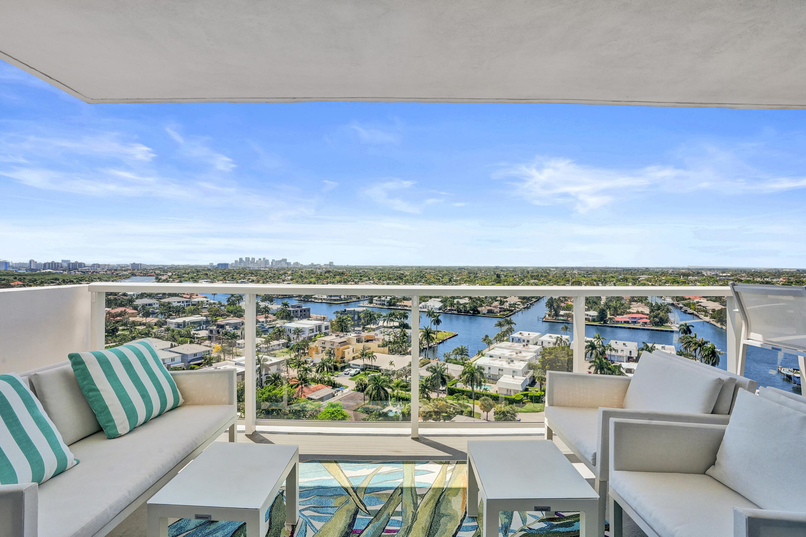 2701 N Ocean #17e Fort Lauderdale, FL 33308