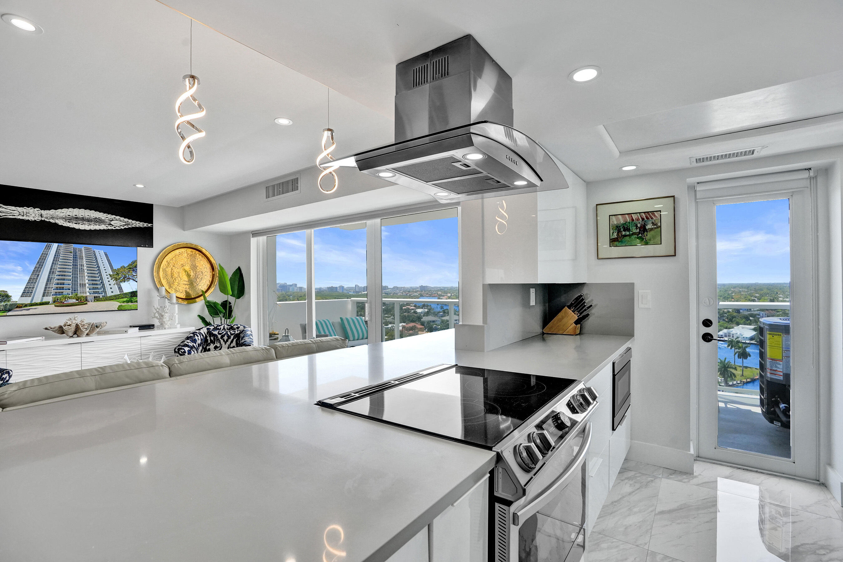 2701 N Ocean #17e Fort Lauderdale, FL 33308