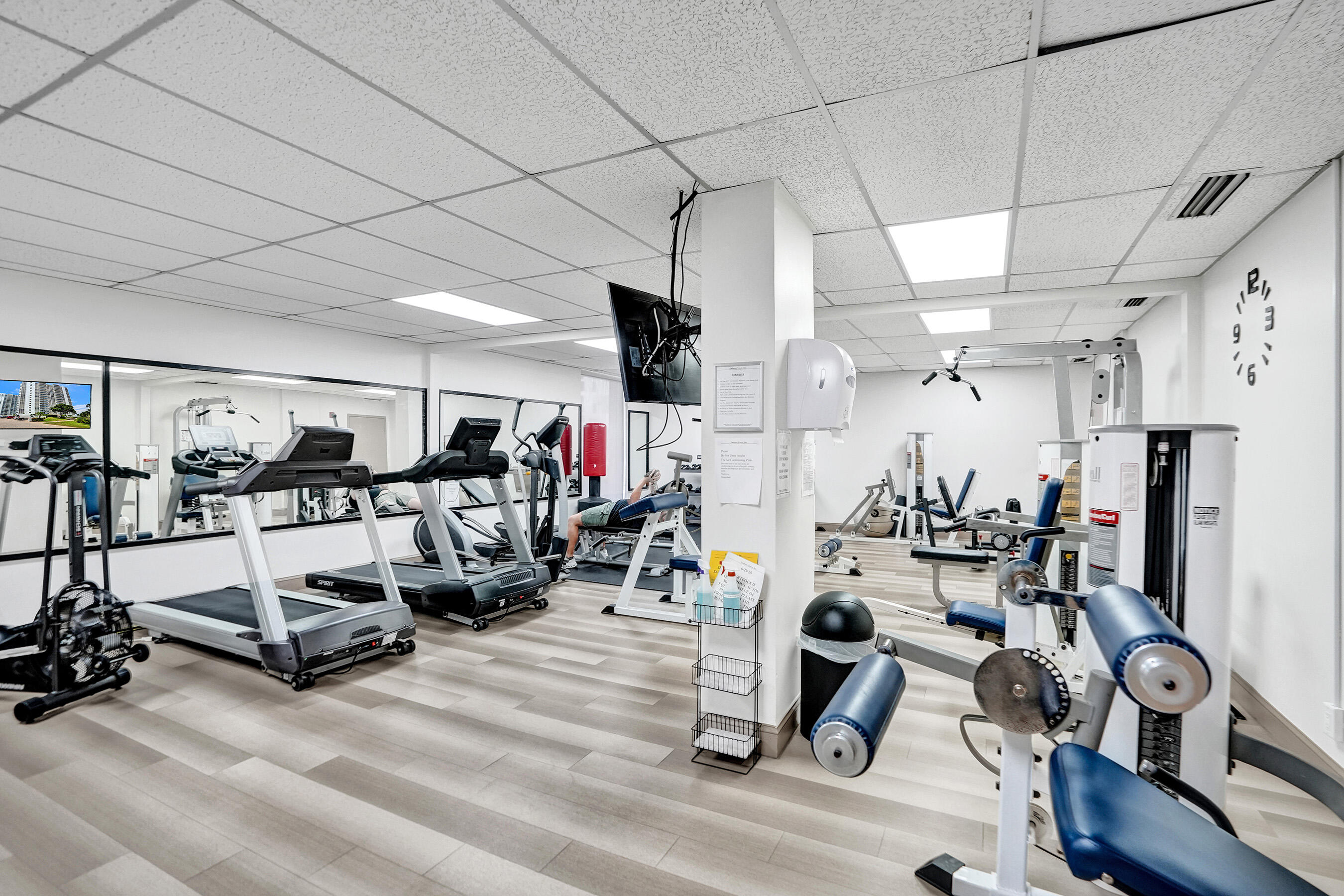 2701 N Ocean #17e Fort Lauderdale, FL 33308