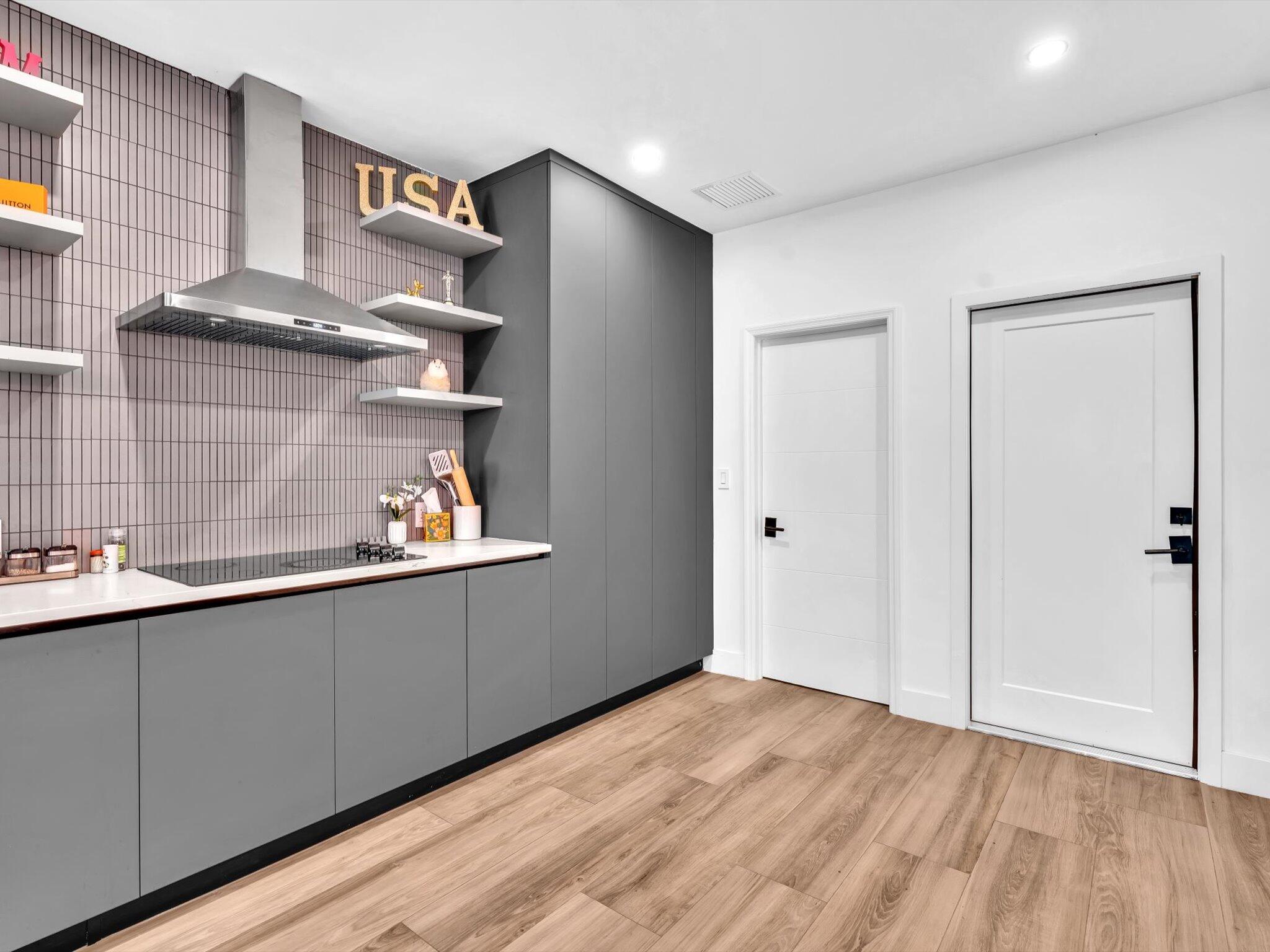 913 NE 15th Fort Lauderdale, FL 33304