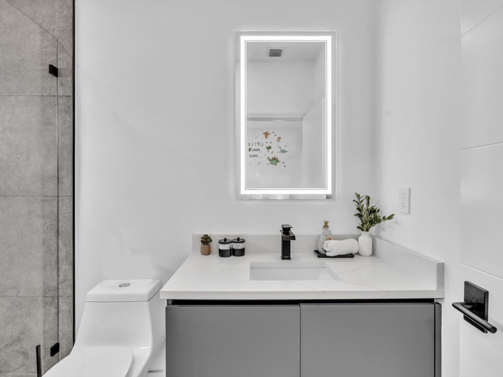 913 NE 15th Fort Lauderdale, FL 33304