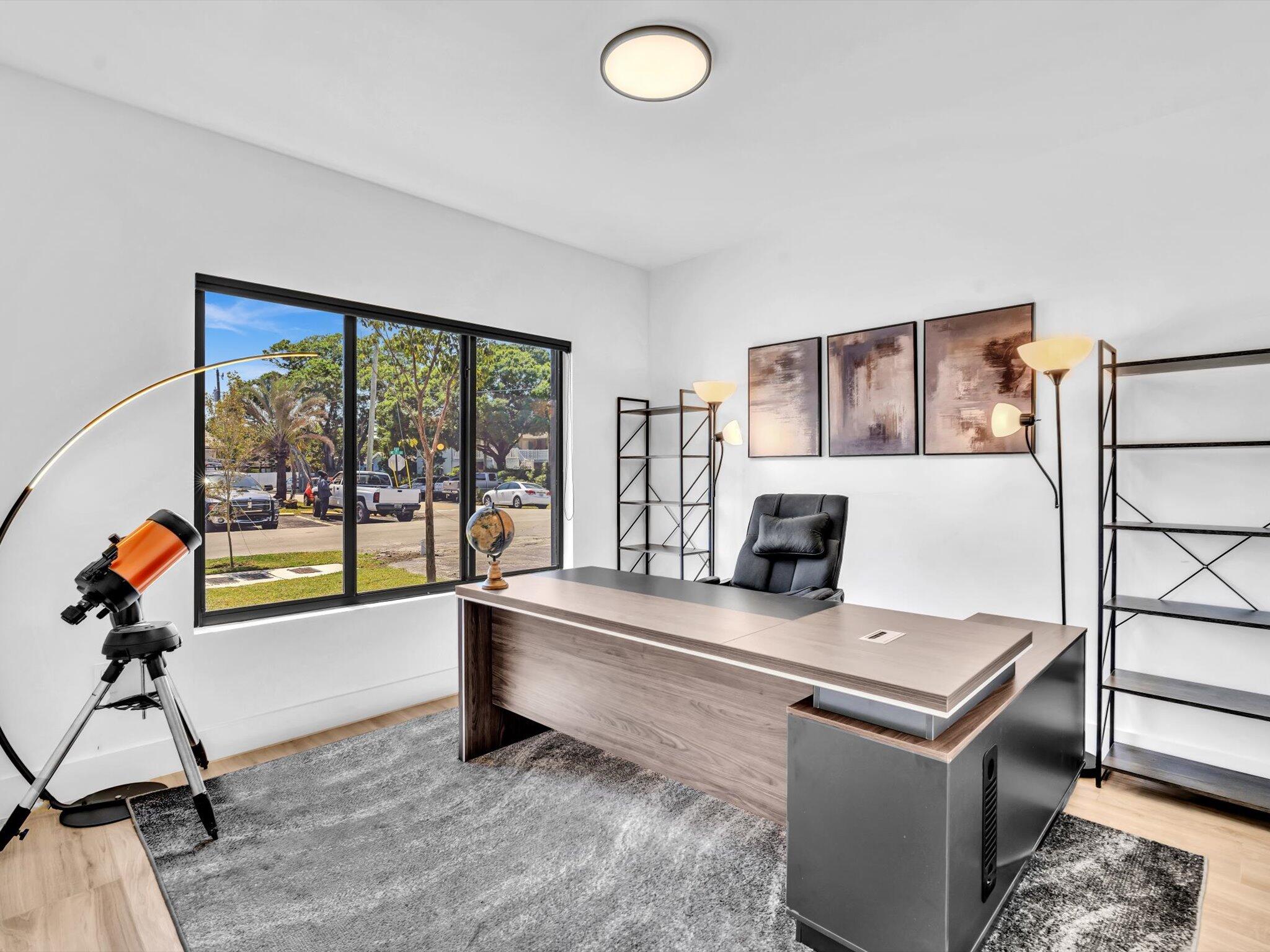 913 NE 15th Fort Lauderdale, FL 33304