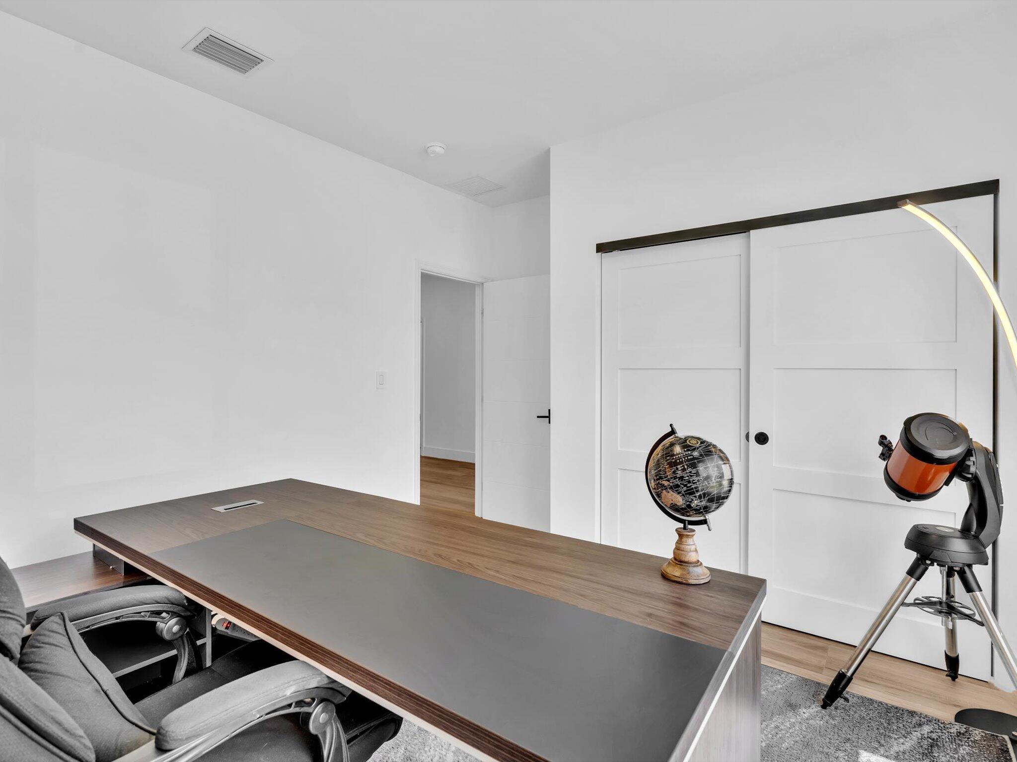 913 NE 15th Fort Lauderdale, FL 33304