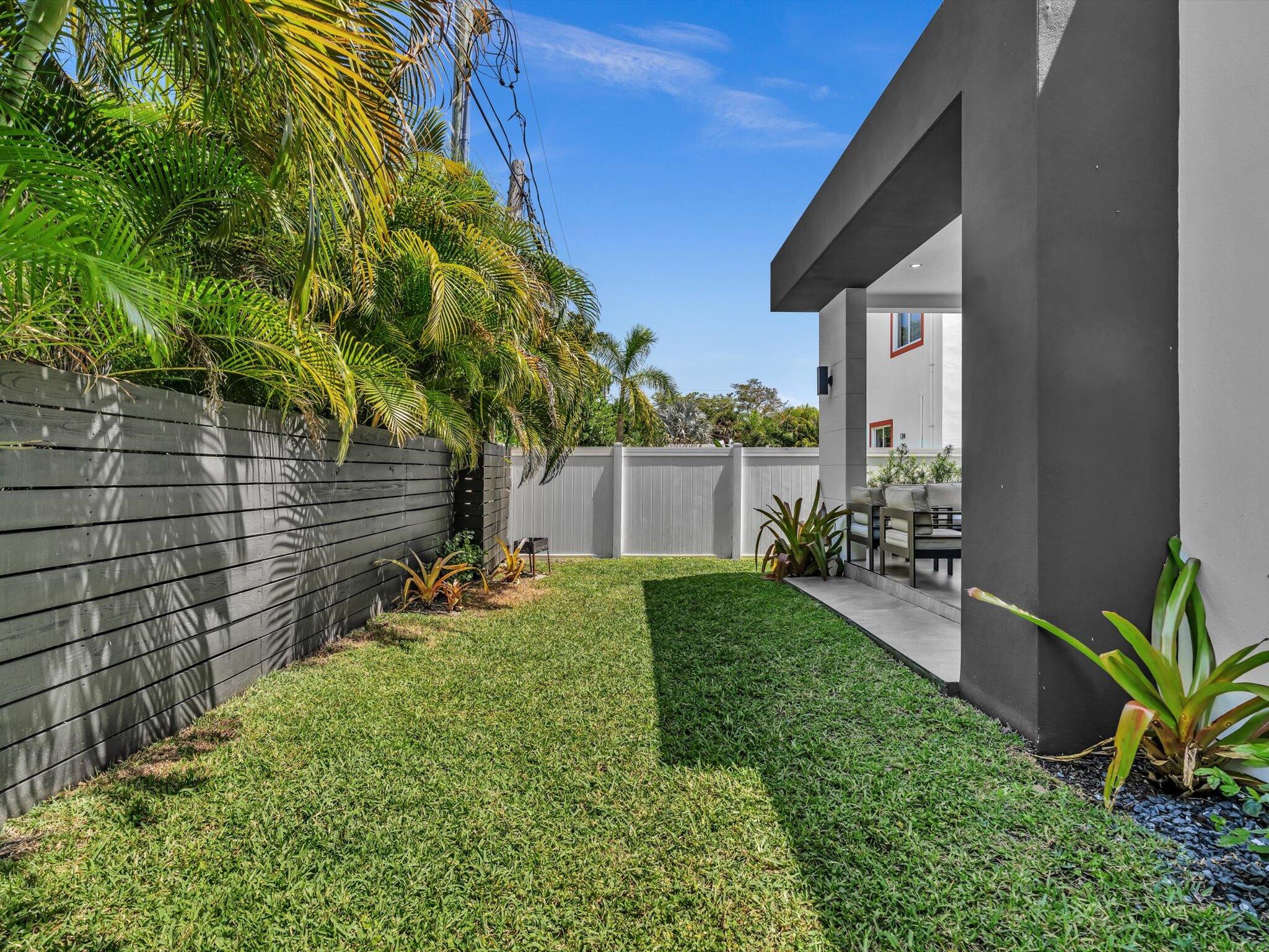 913 NE 15th Fort Lauderdale, FL 33304