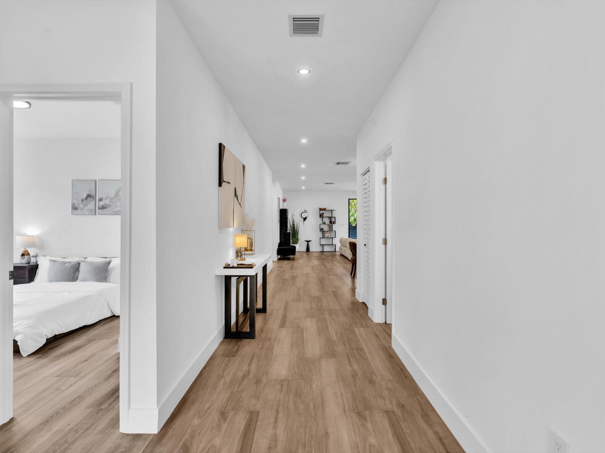 913 NE 15th Fort Lauderdale, FL 33304