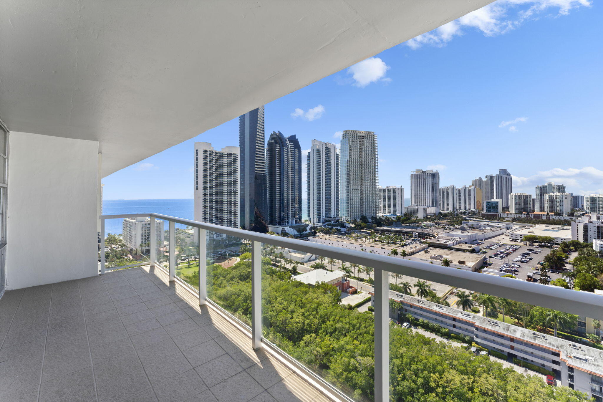 image Winston Towers 3002