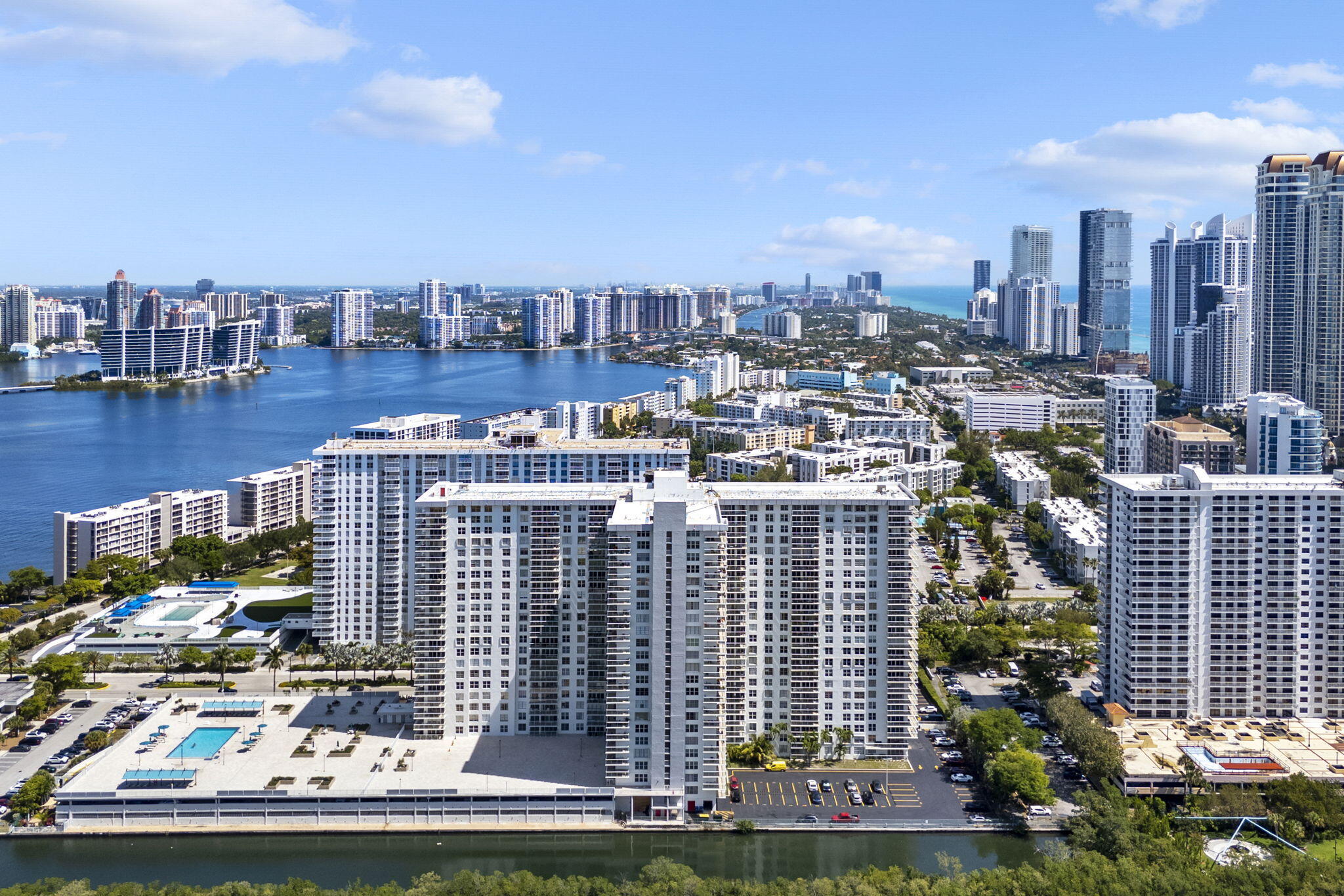 image Winston Towers 30035