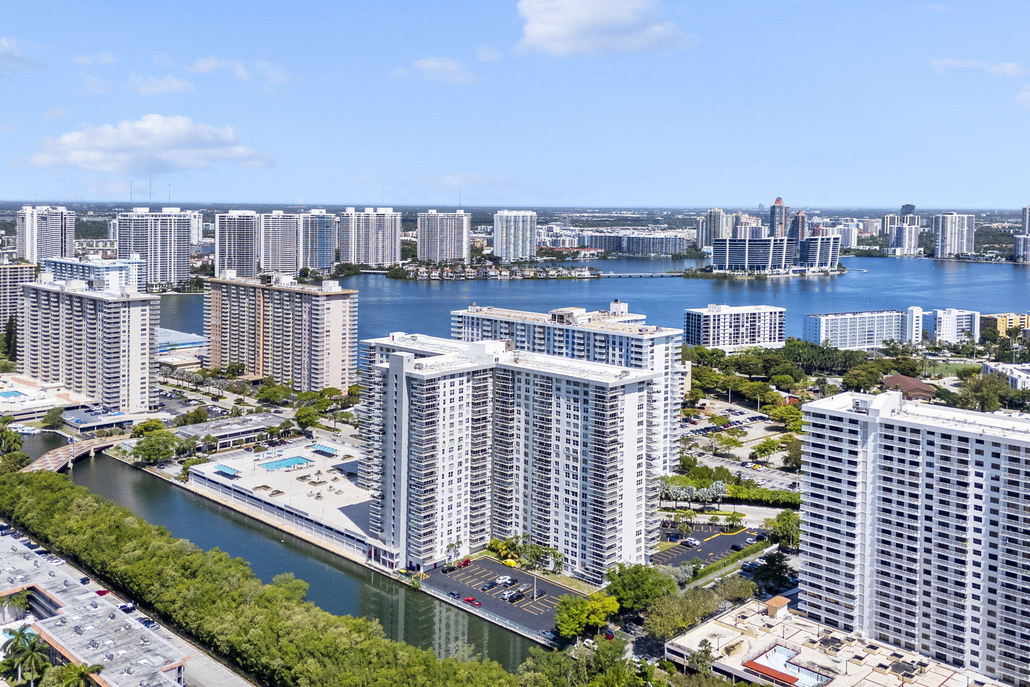 image Winston Towers 30037