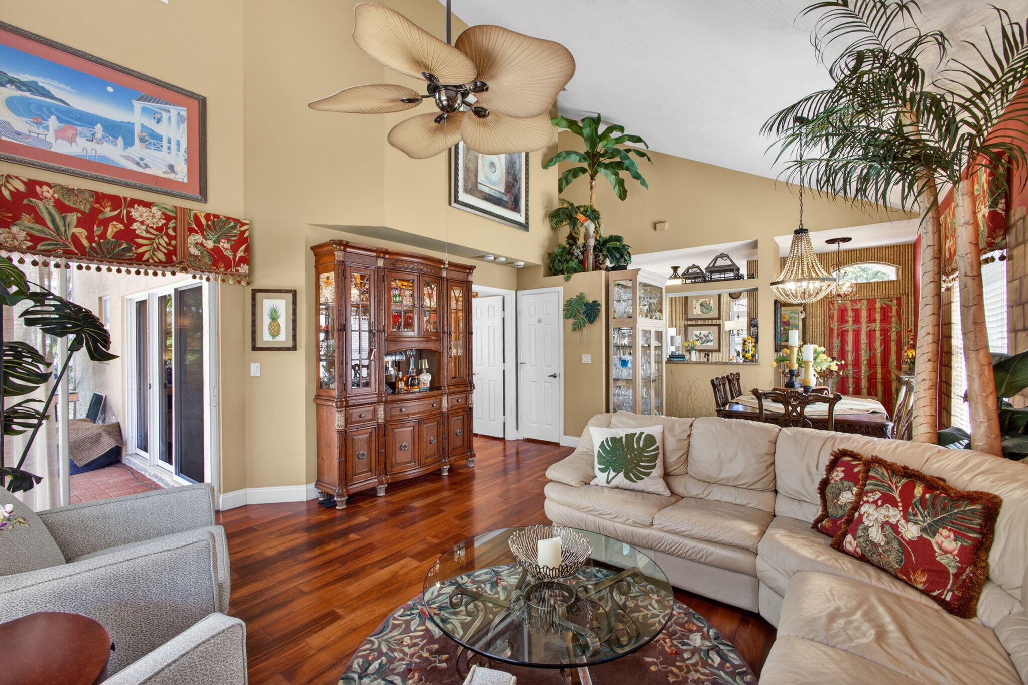 5137 Elpine Riviera Beach, FL 33418