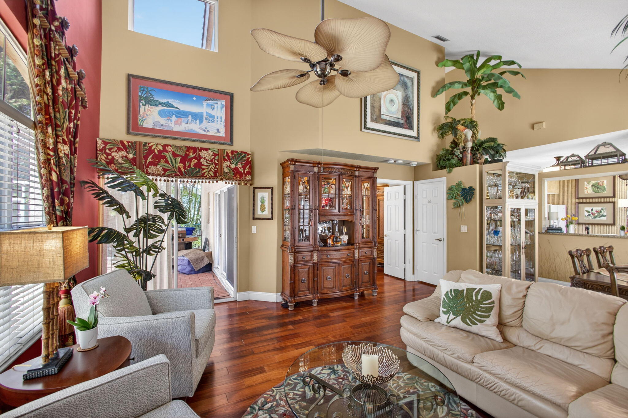 5137 Elpine Riviera Beach, FL 33418