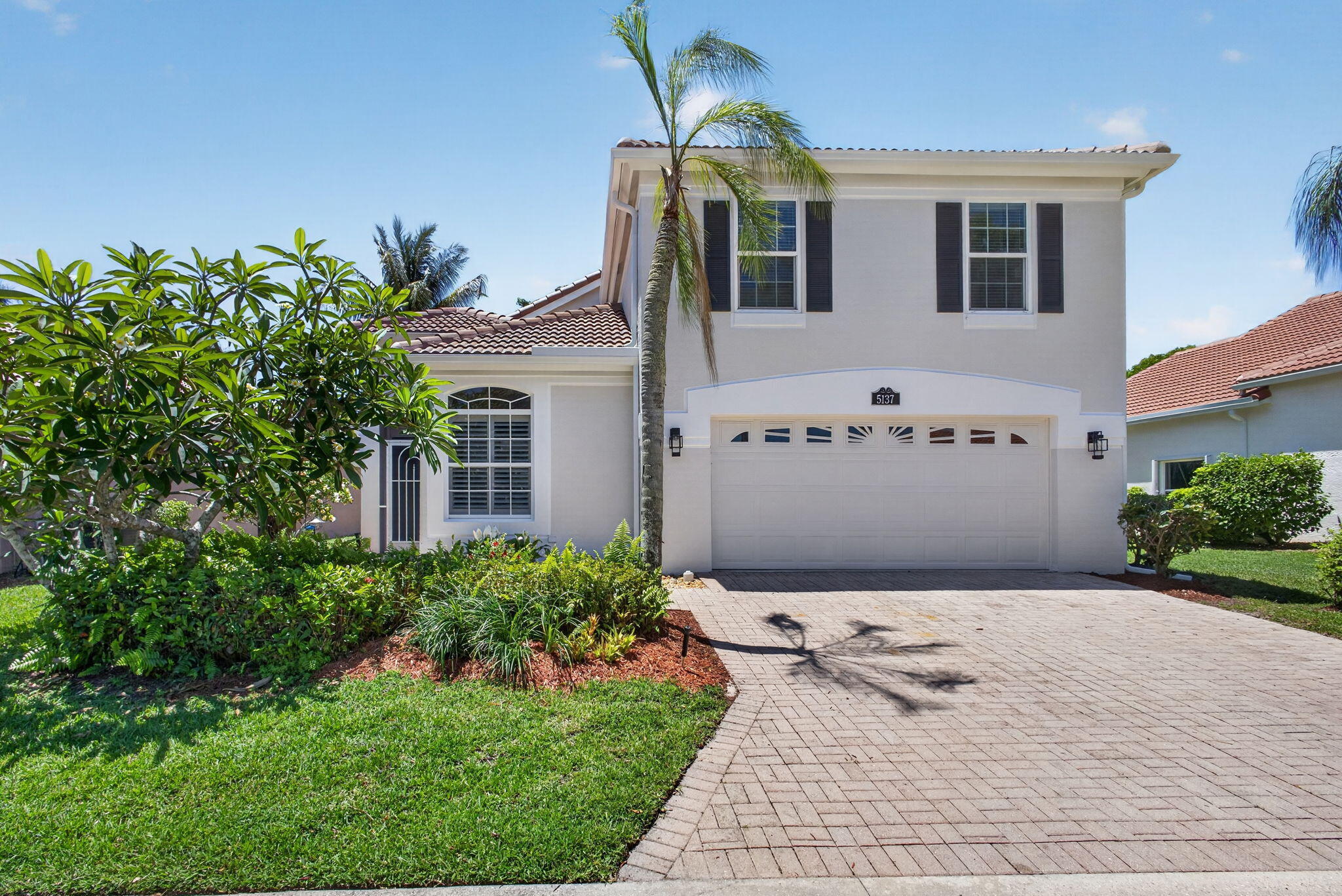 5137 Elpine Riviera Beach, FL 33418