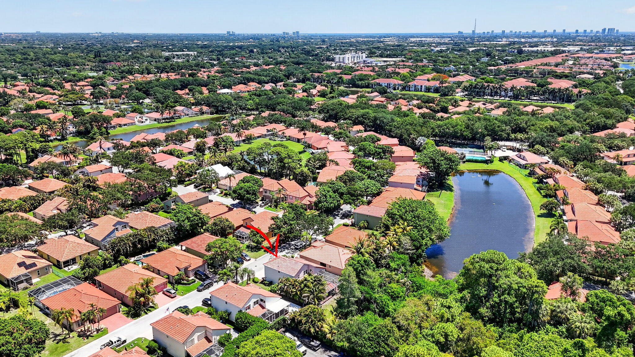 5137 Elpine Riviera Beach, FL 33418