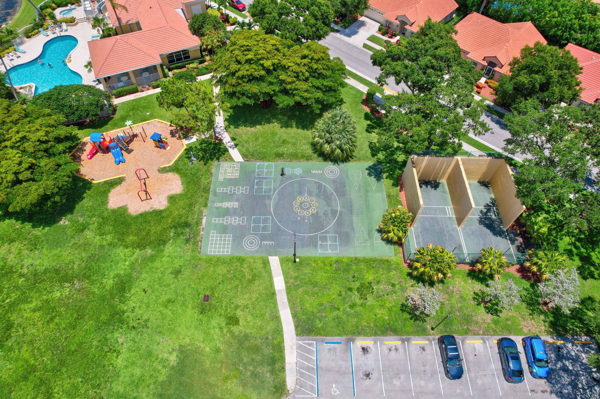 5137 Elpine Riviera Beach, FL 33418