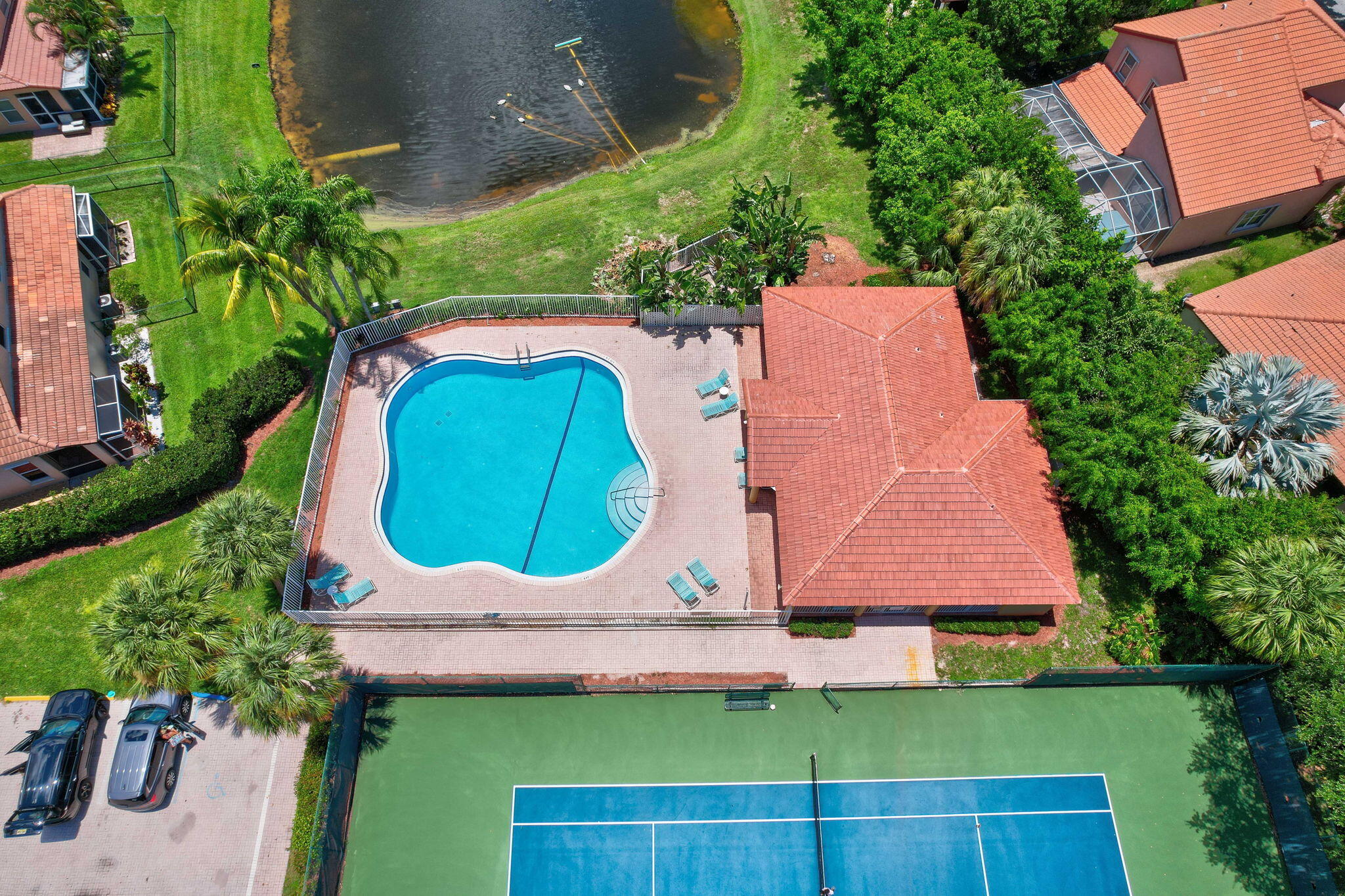 5137 Elpine Riviera Beach, FL 33418