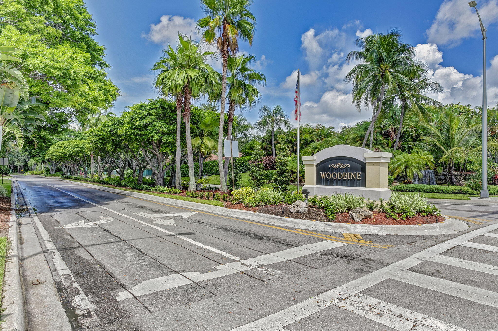 5137 Elpine Riviera Beach, FL 33418