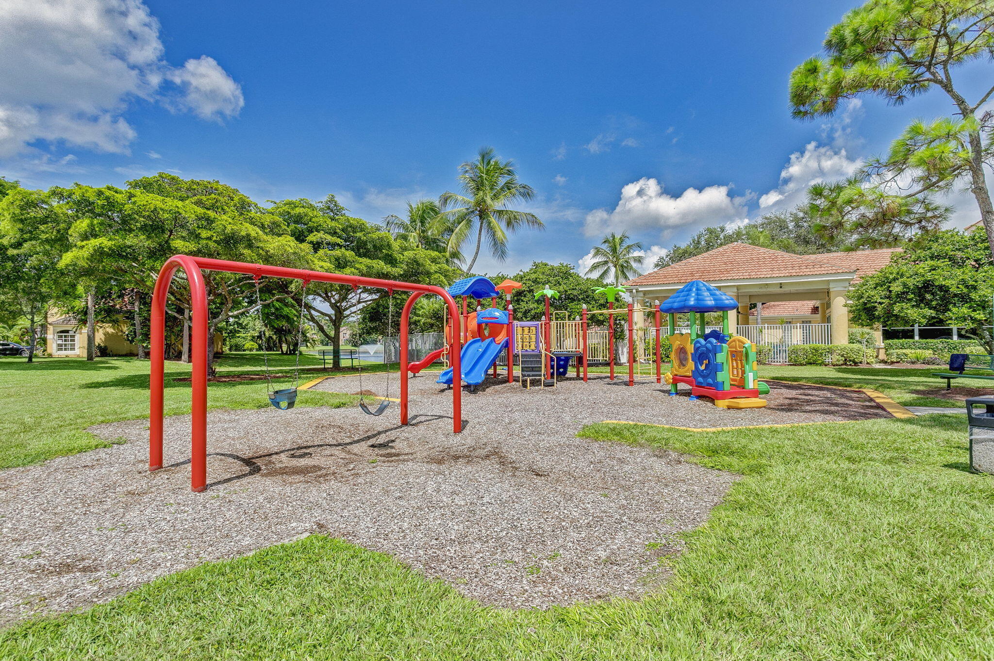 5137 Elpine Riviera Beach, FL 33418