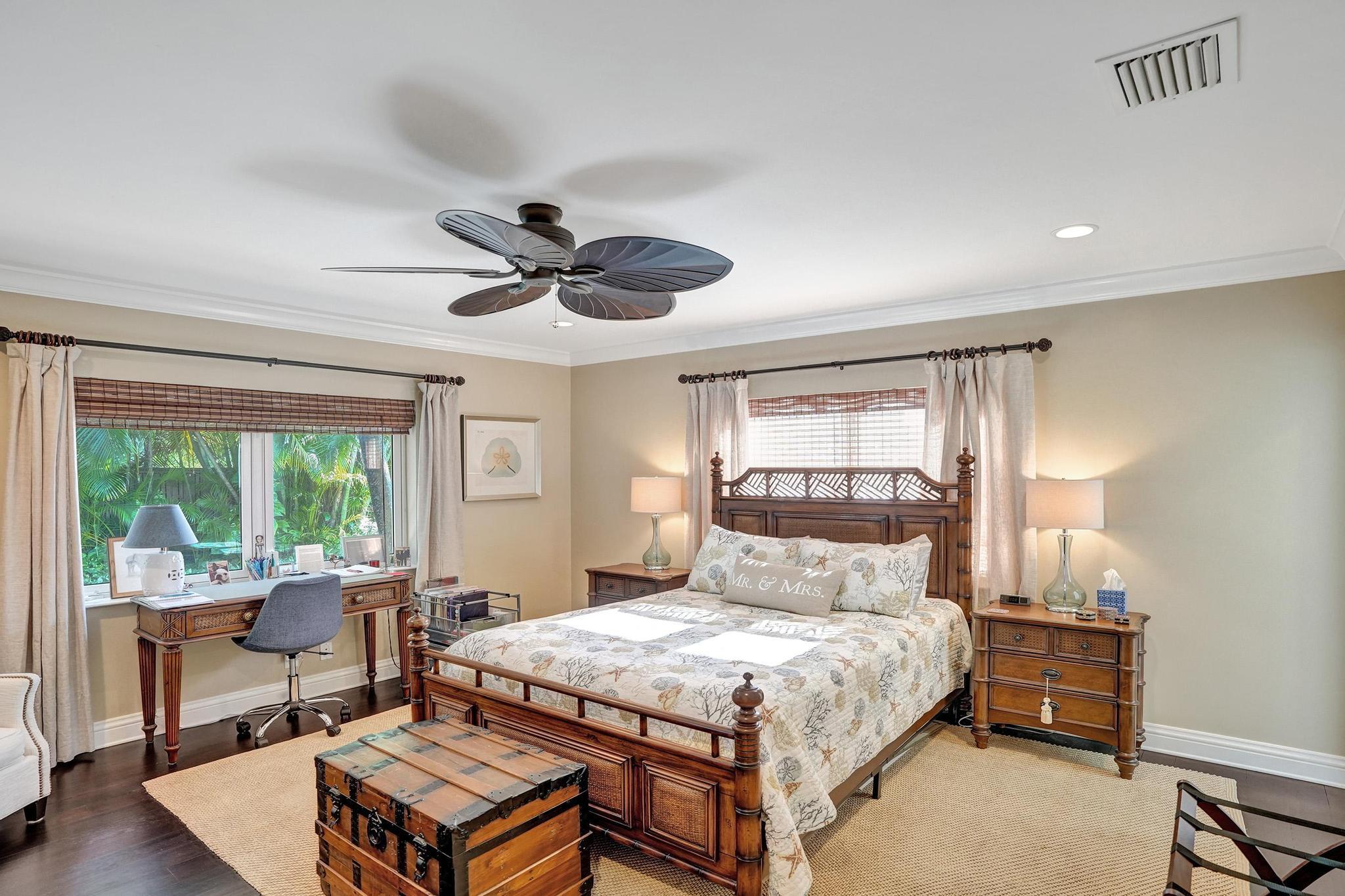 15 Minnetonka Sea Ranch Lakes, FL 33308