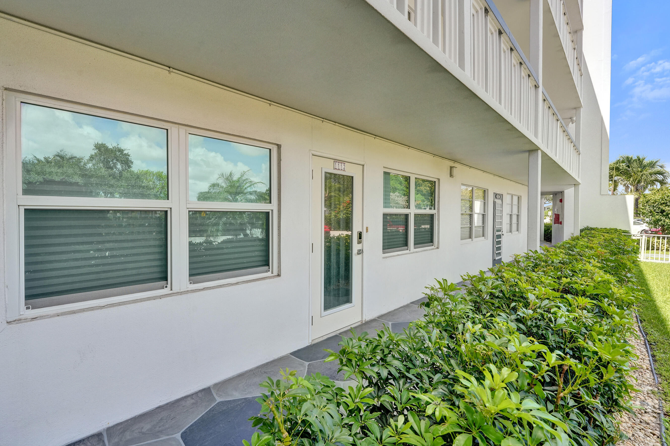 1112 Oakridge #1112