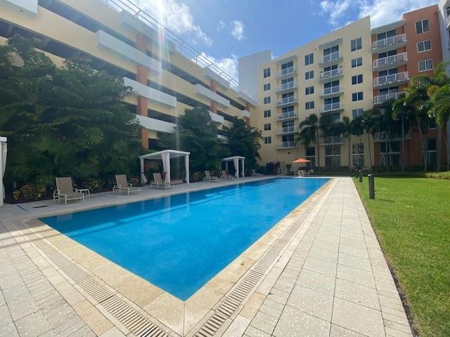 image The Venture at Aventura18