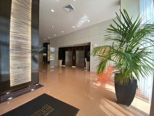 image The Venture at Aventura23