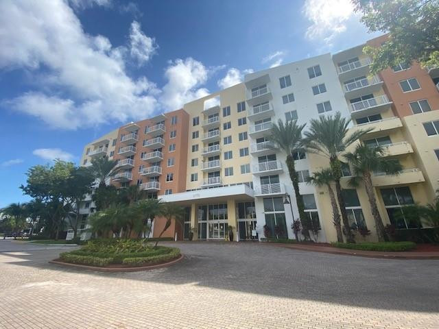 image The Venture at Aventura26