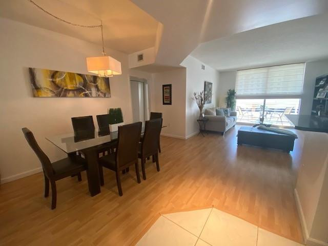 image The Venture at Aventura6